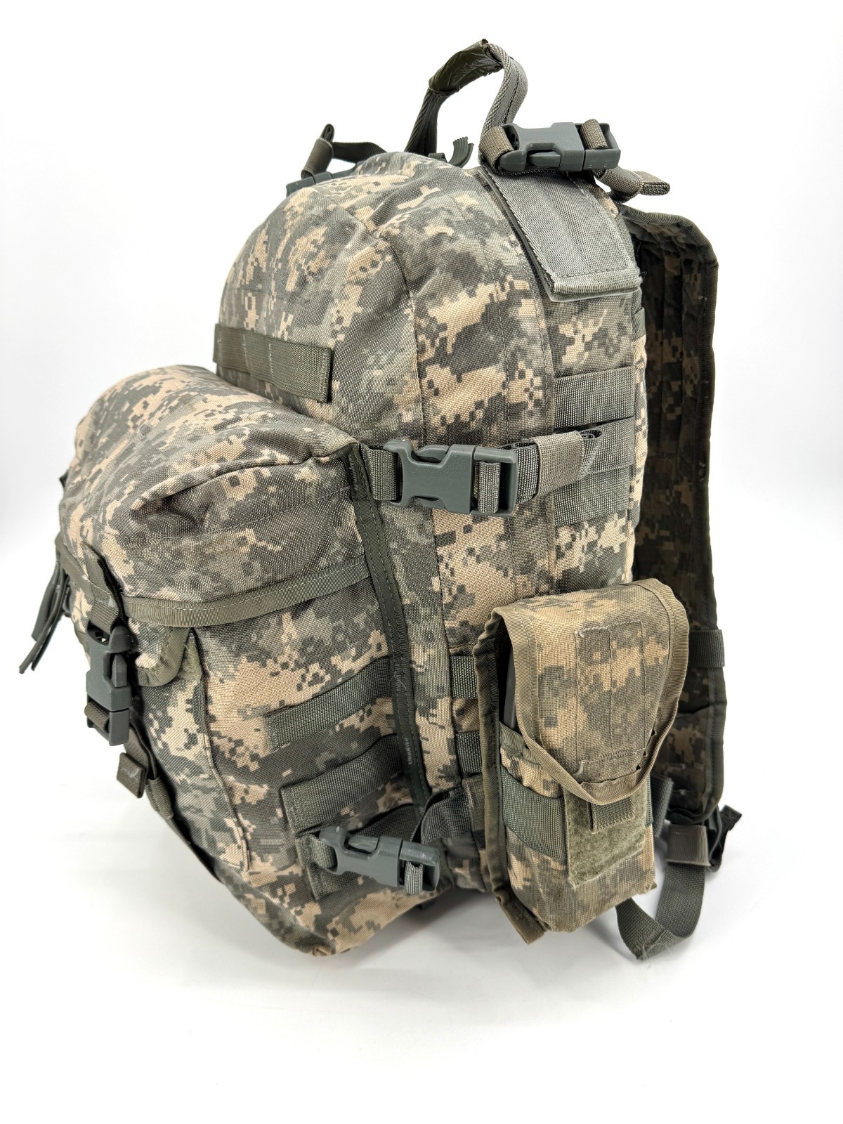 US Military MOLLE ACU 3 Day Assault Pack Backpack w/ IFAK and Double Mag Pouch