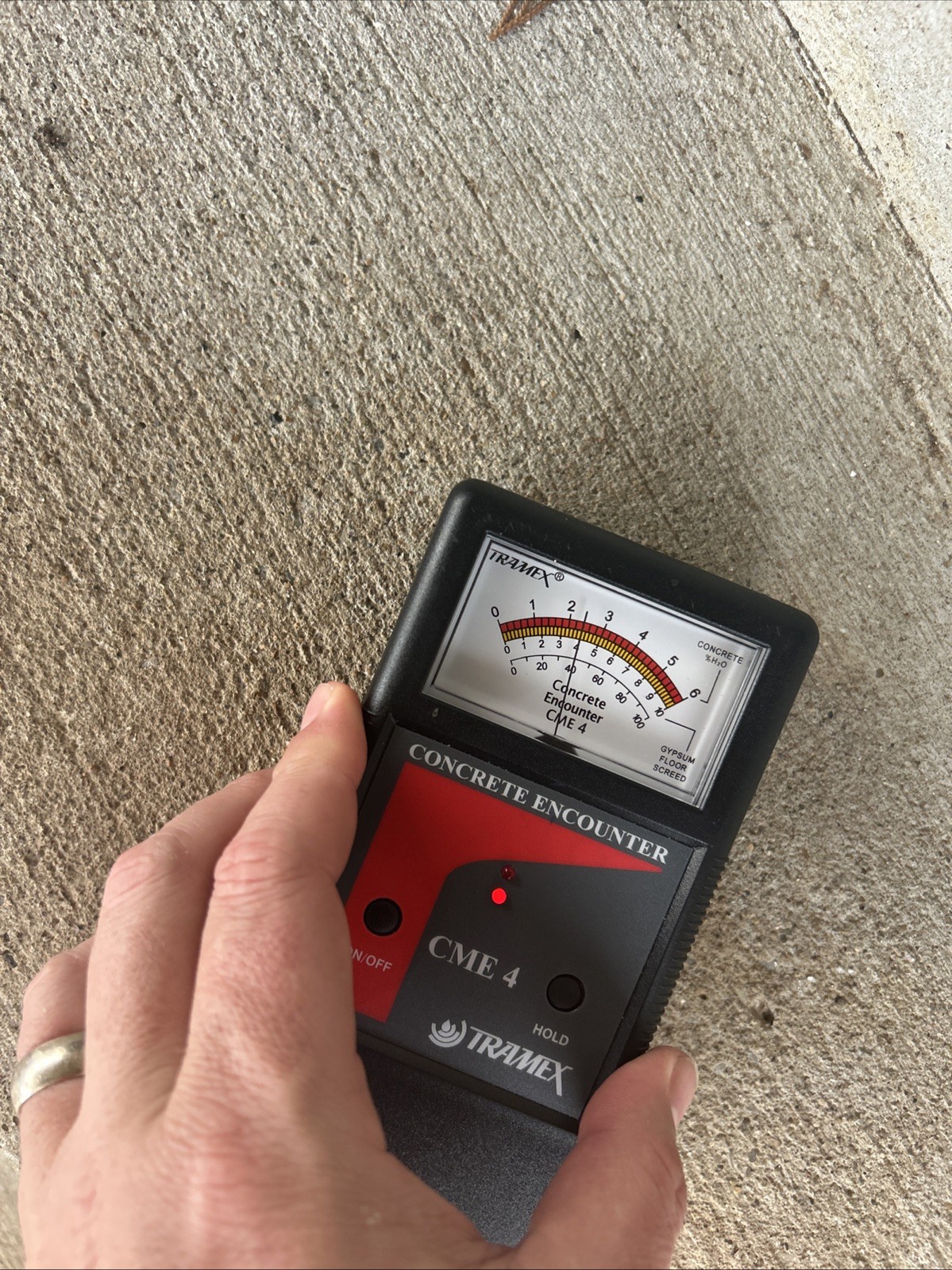 Tramex CME4 Concrete Encounter Moisture Meter with Pouch