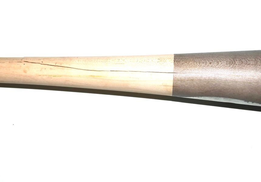 ARMANDO ALVAREZ OAKLAND ATHLETICS GAME USED SIGNED CHANDLER RA13 BASEBALL BAT