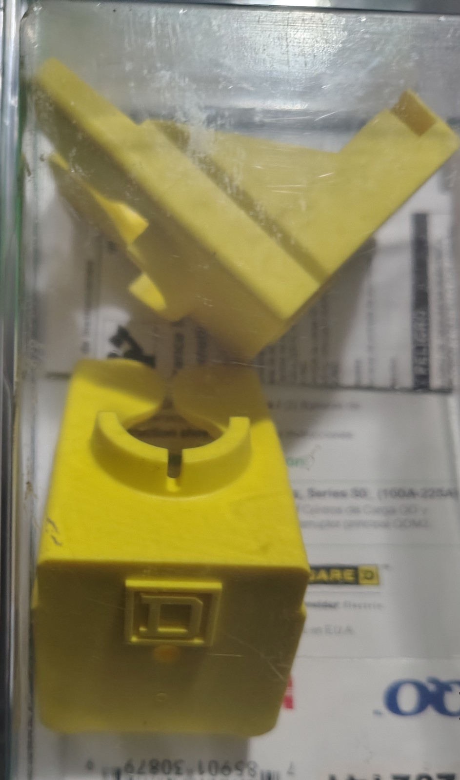 6 PACKS + 2 Bonus Packs Square D 100 AMP- 225 AMP Service Entrance Barriers