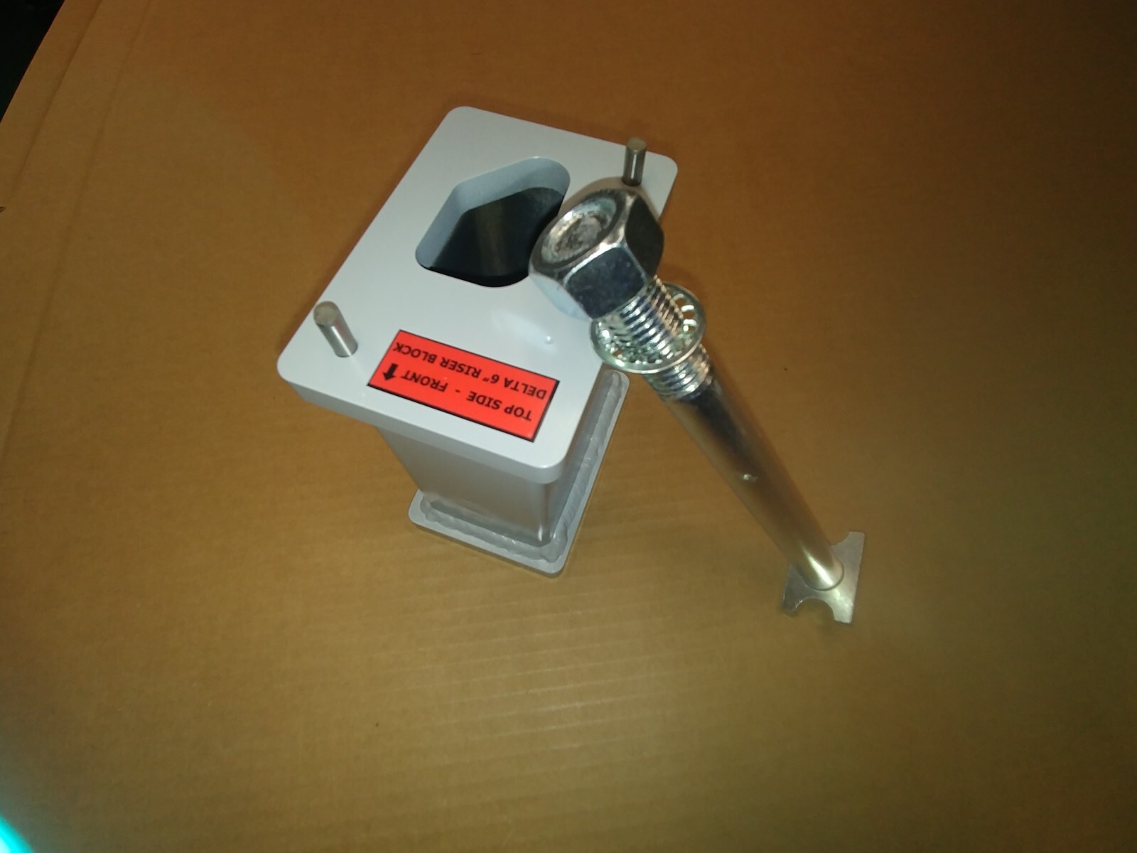 RISER KIT FOR A VINTAGE DELTA 14” BAND SAW WITH A 7/8" HEX GUIDE POST