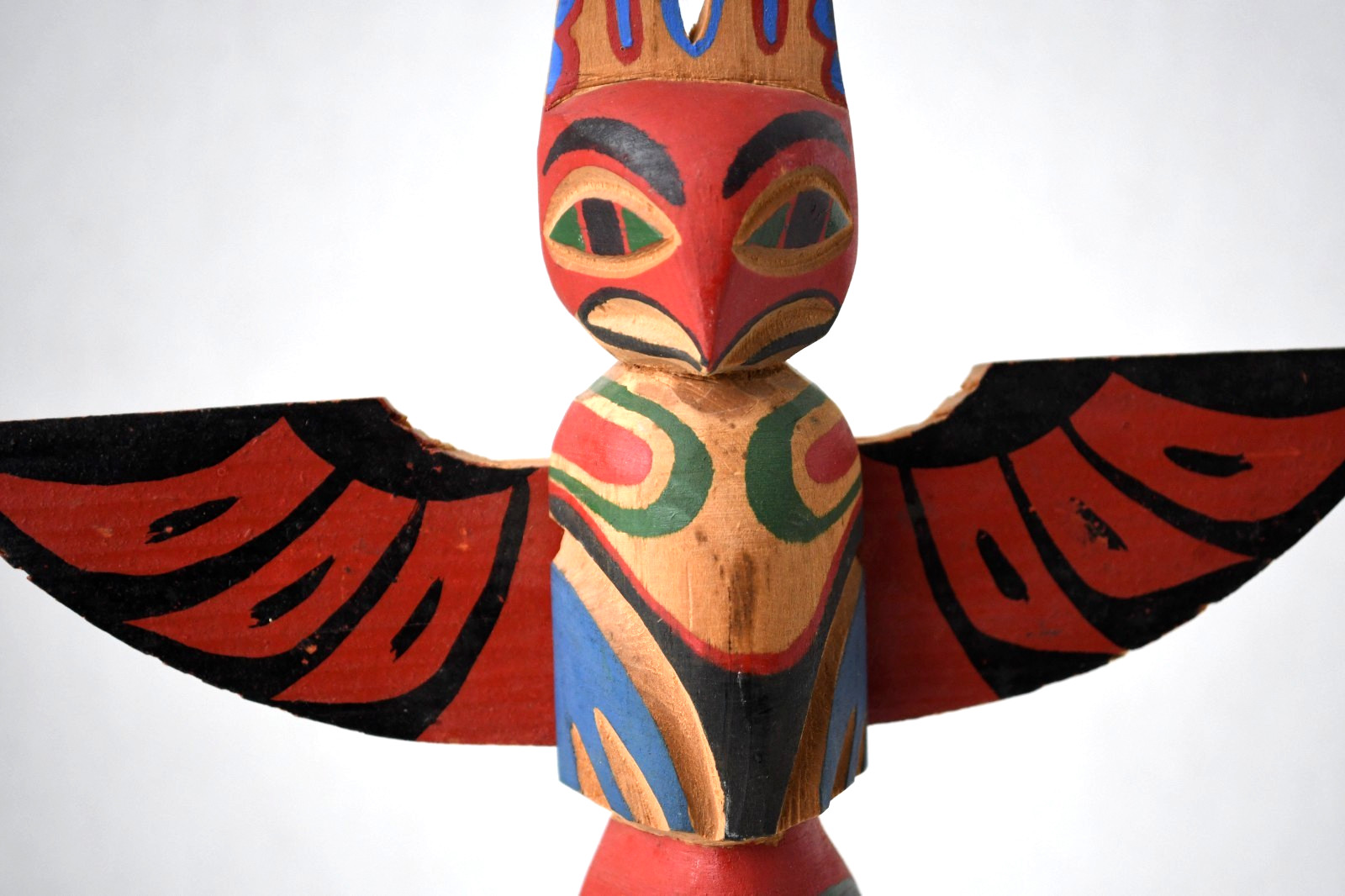 Vintage PWC Cedar Totem Pole Thunderbird Human 1960's 8x5