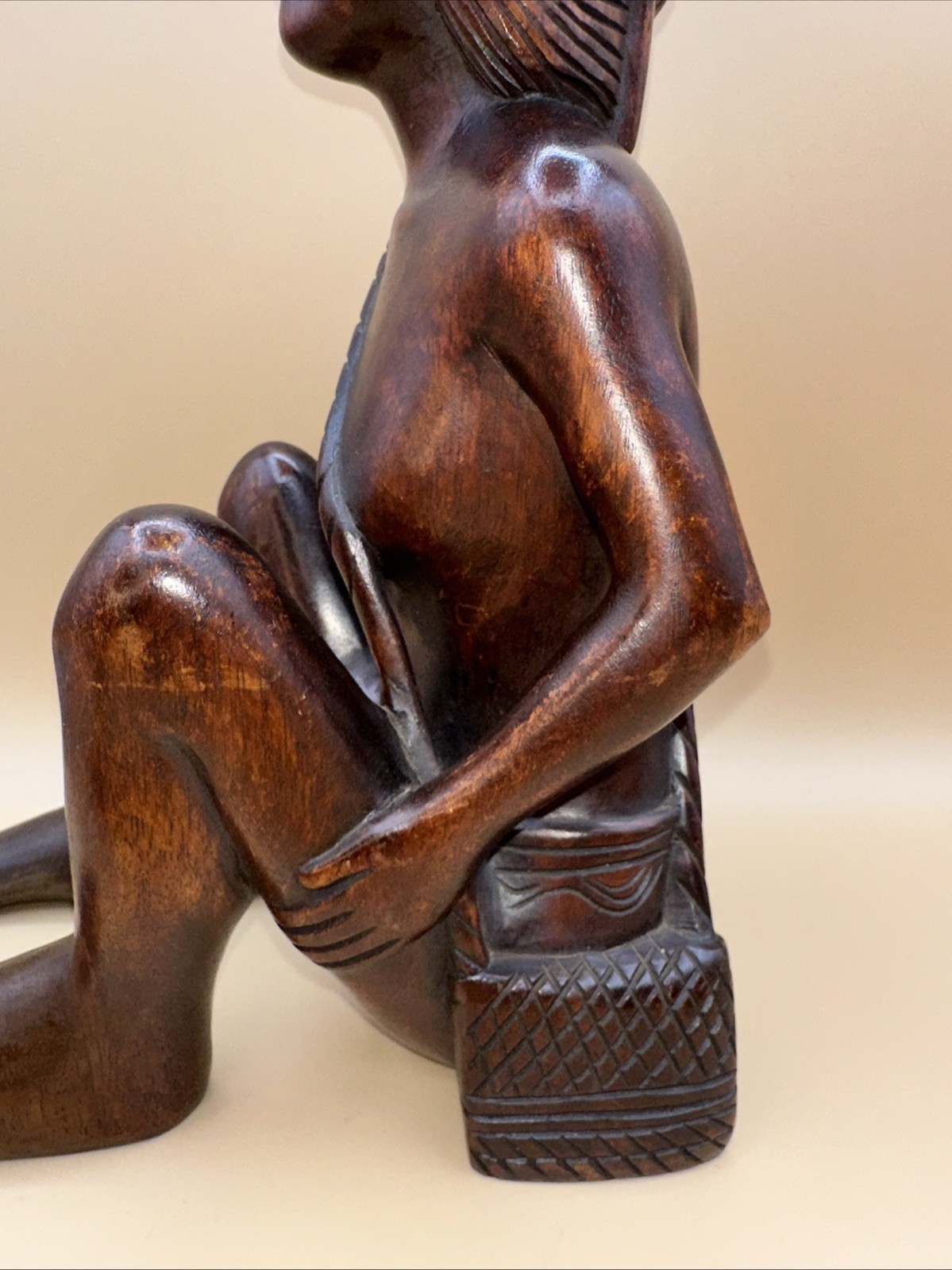 RARE!! VTG AFRICAN MAKONDE MAASAI HAND-CARVED EBONY WOOD SEATED WOMAN SCULPTURE