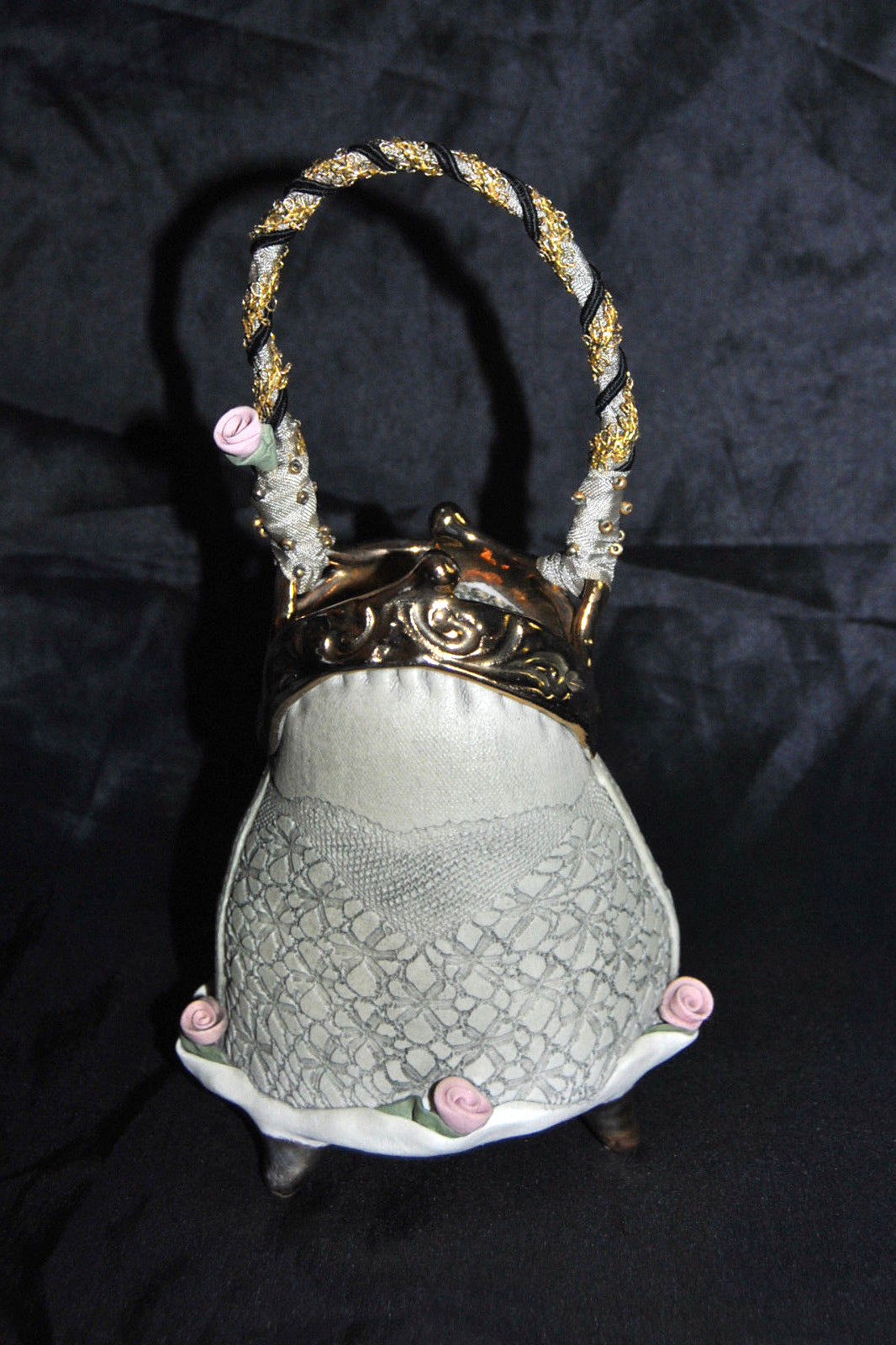 RARE DECORATIVE TEXTURED PORCELAIN PURSE  BY LAURA PEERY. Pale Green Signed