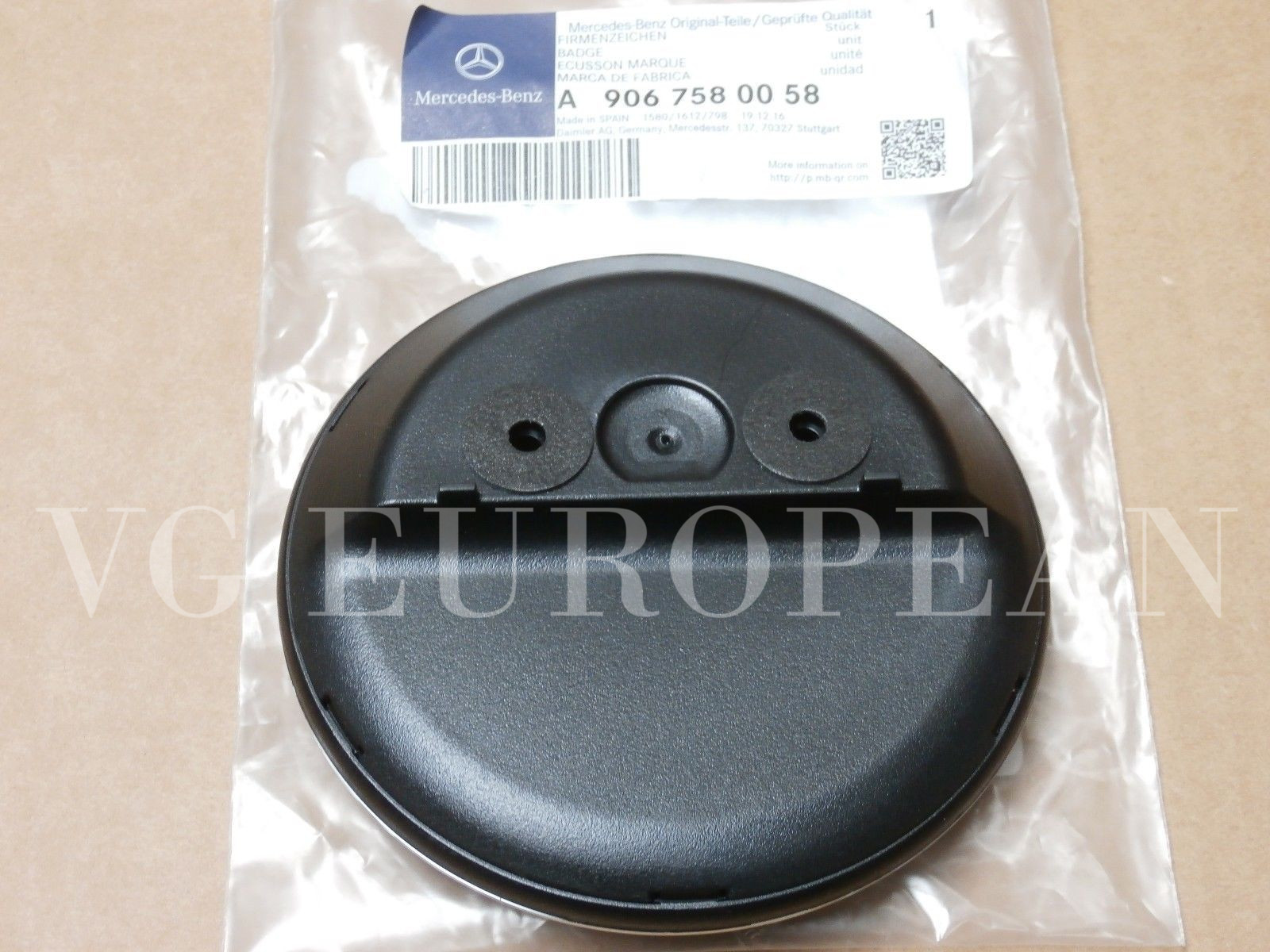 Mercedes-Benz Genuine SPRINTER 2500 3500 Rear Door Star Emblem Badge NEW