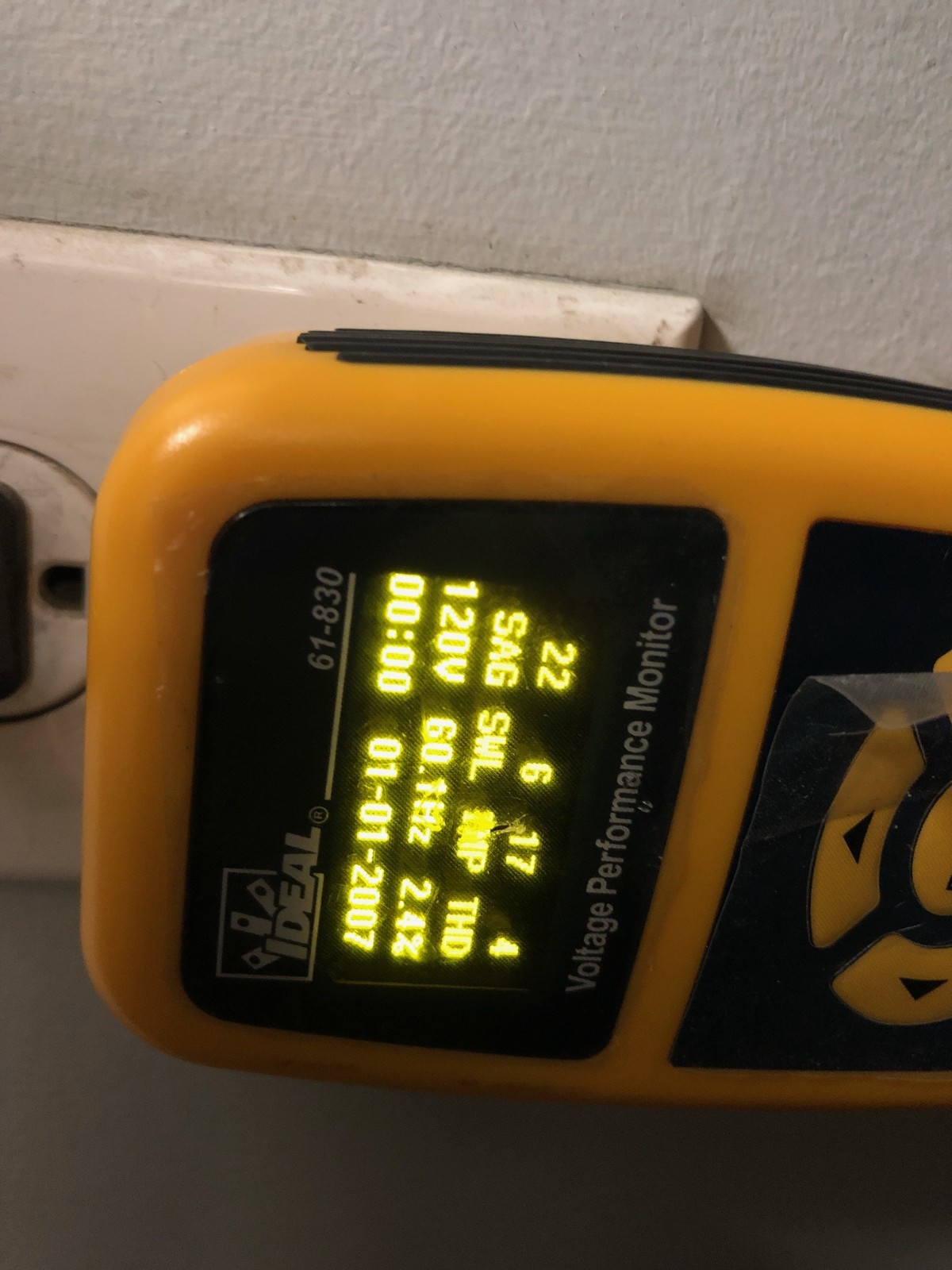 IDEAL 61-830 VOLTAGE PERFORMANCE MONITOR (TESTED)