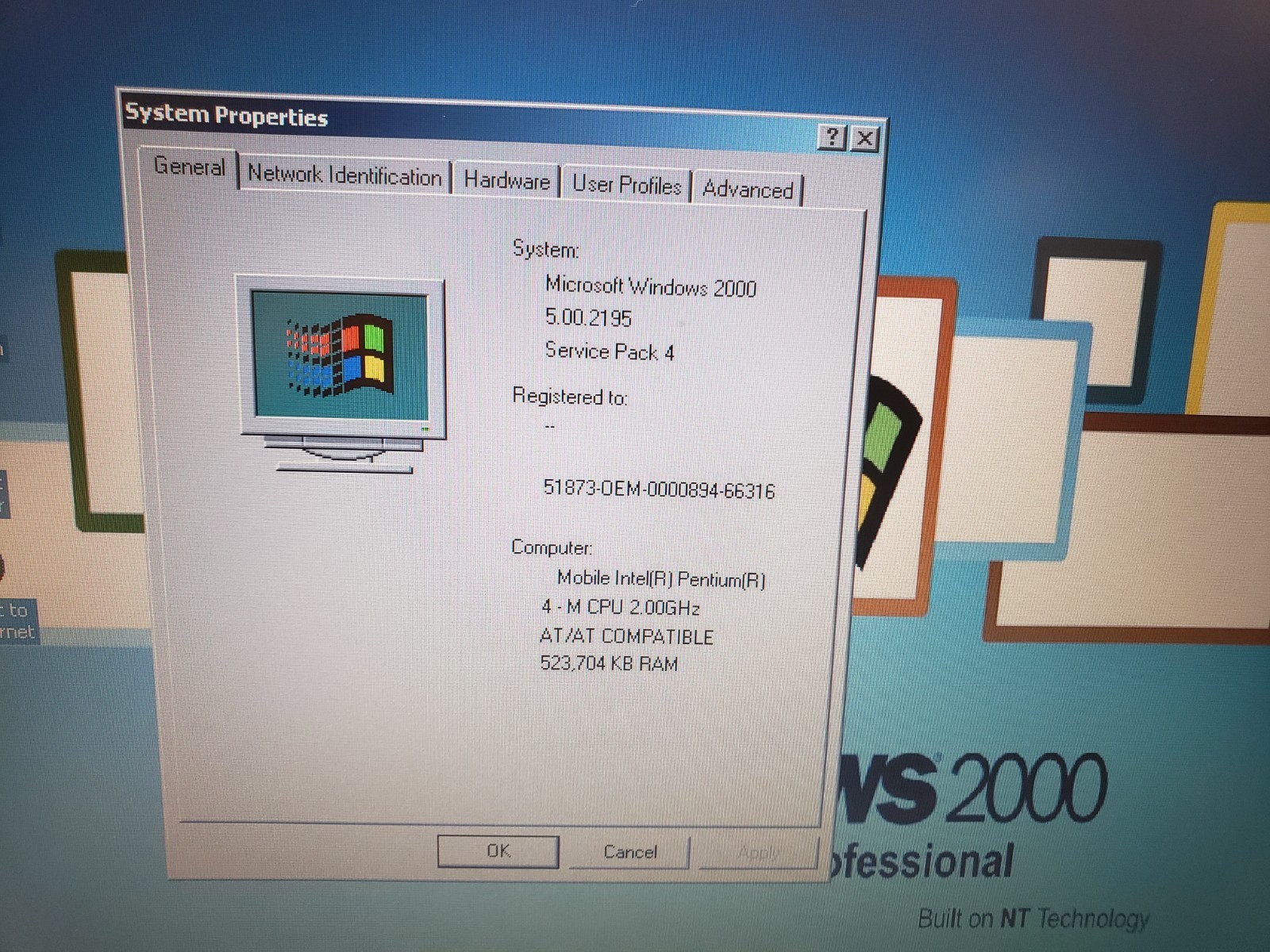 Vintage Dell Latitude C640 Laptop Windows 2000 PIV 2.0 GHz. Serial 30GB 512MB