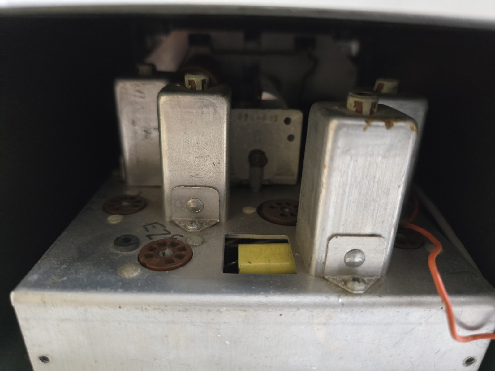 Gonset Antique Car Vacuum tube FM Radio Tuner. Very Rare