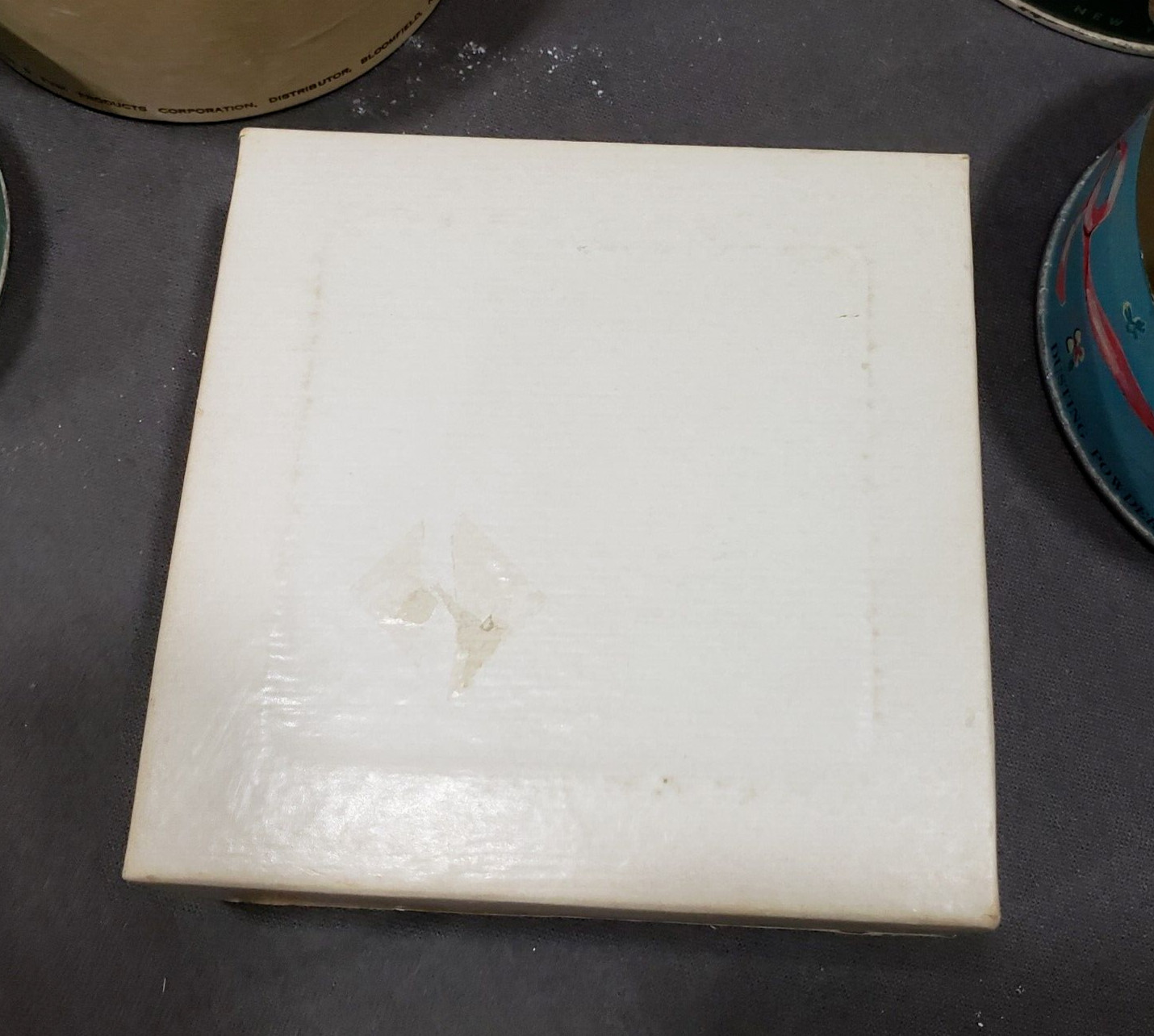 Vintage Dusting Powder Boxes Lot of 5 Advertising Vanity Collectibles 1940s 50s