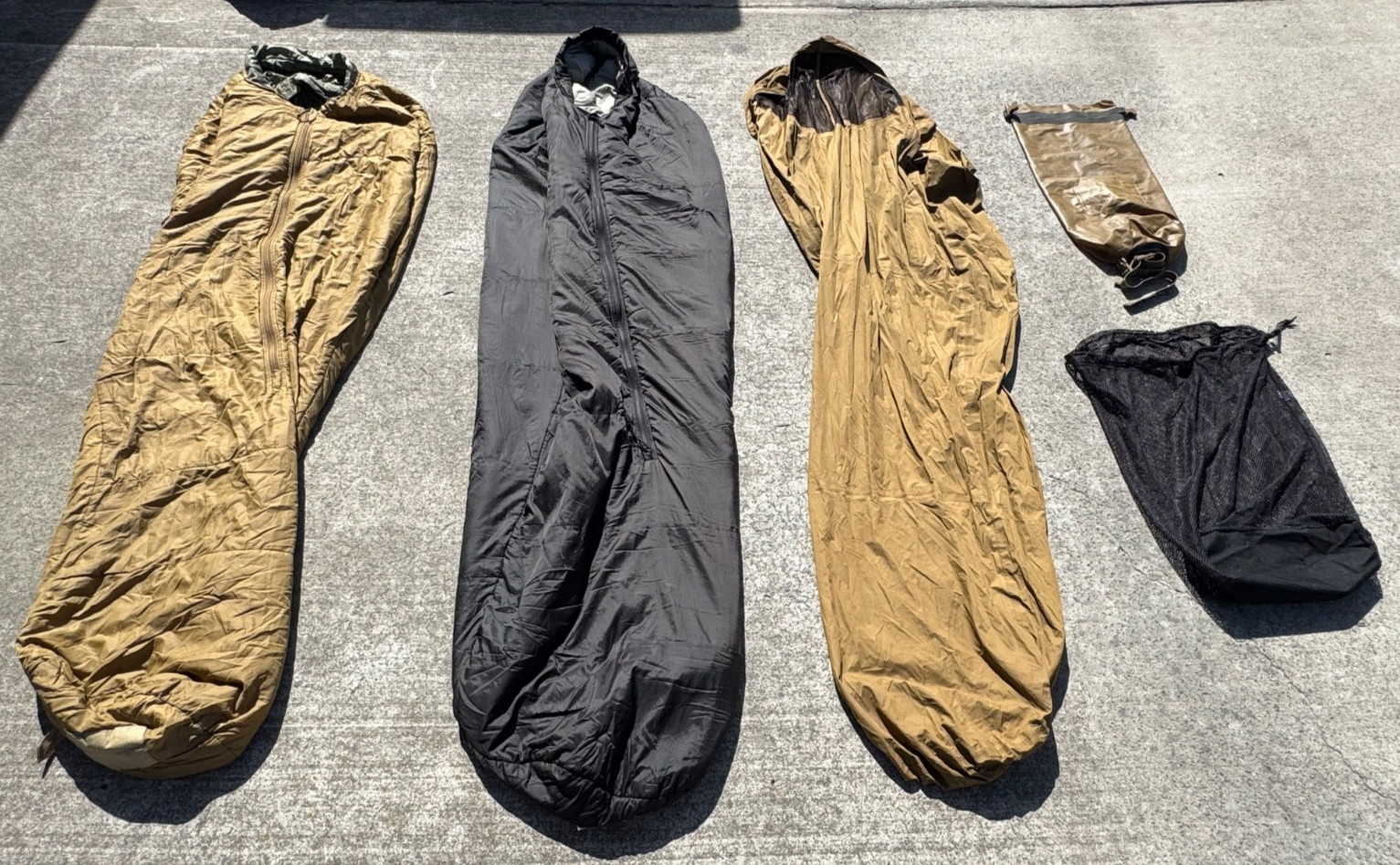 USMC 5-Piece 3 Season & Extreme Cold Sleep System Sleeping Bag w/ Bivy & Sacks