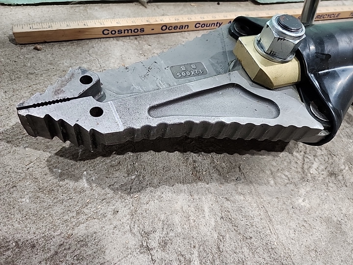 Hurst Hydraulic Jaws of Life Combi Tool Spreader / Cutter w/ Quick Connect Used