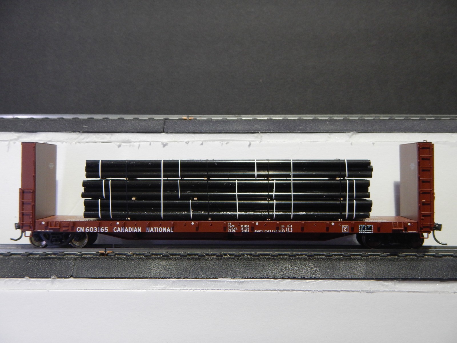 Pipe Load for HO Scale Bulkhead Flat or Gondola Car