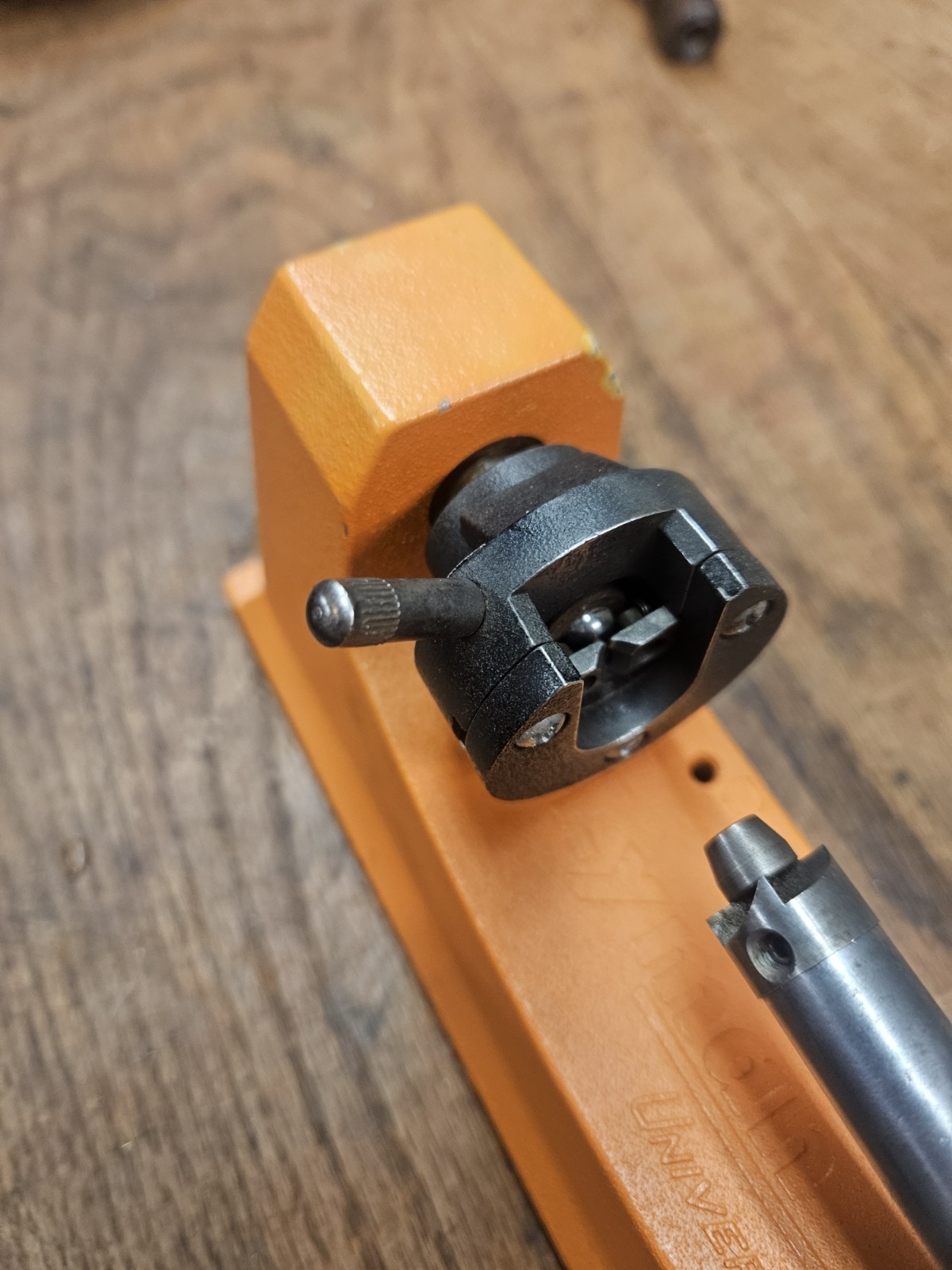 LYMAN Universal Case Trimmer