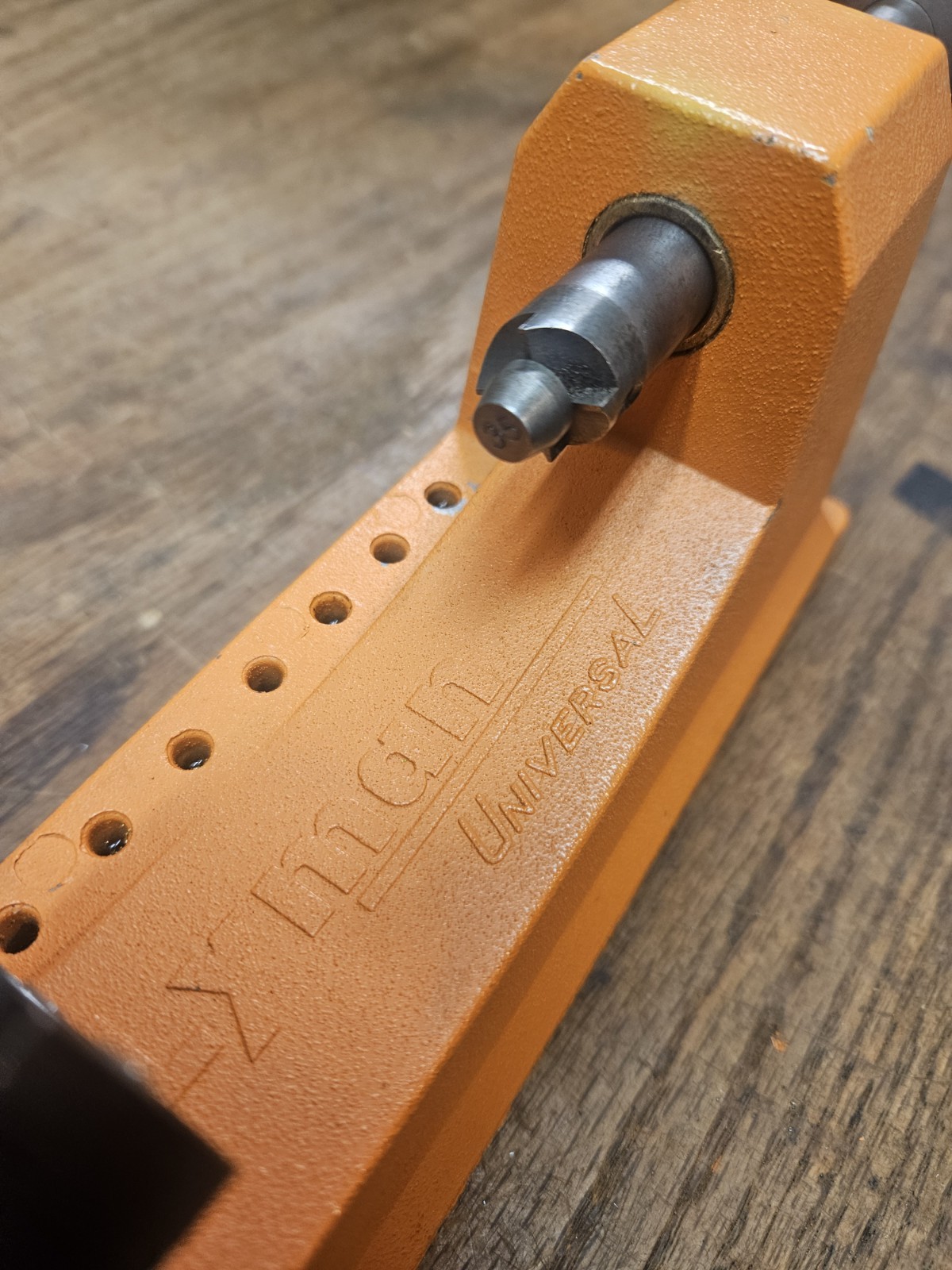 LYMAN Universal Case Trimmer