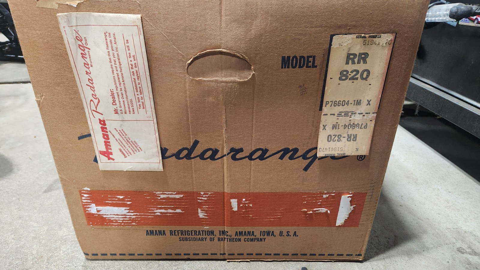 Chrome Amana Radarange Touchmatic Microwave RR-820 Very clean, orig box WORKS!