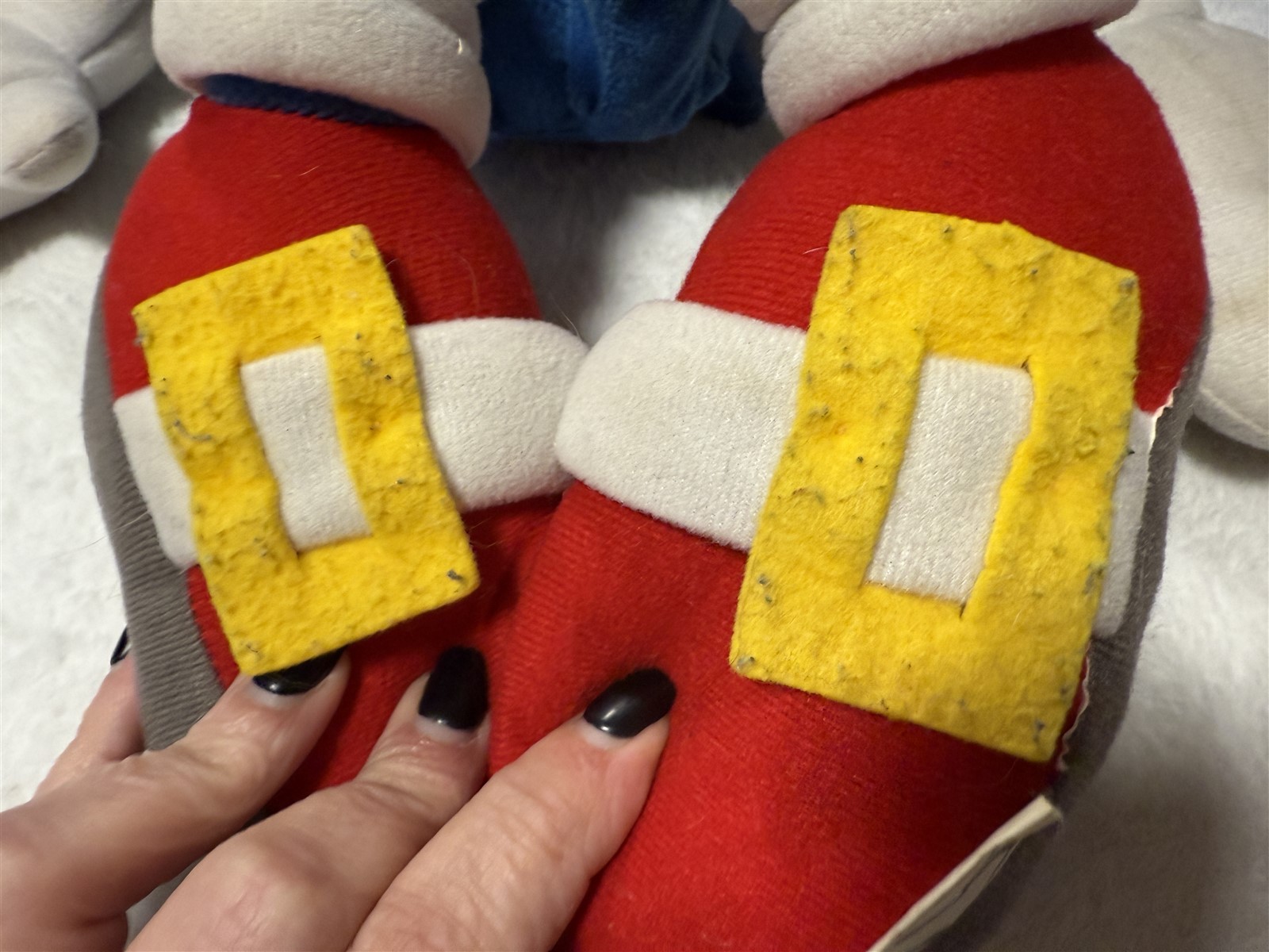 LOT OF 2 SONIC THE HEDGEHOG PLUSH STUFFED TOYS "COULD USE CLEANING"