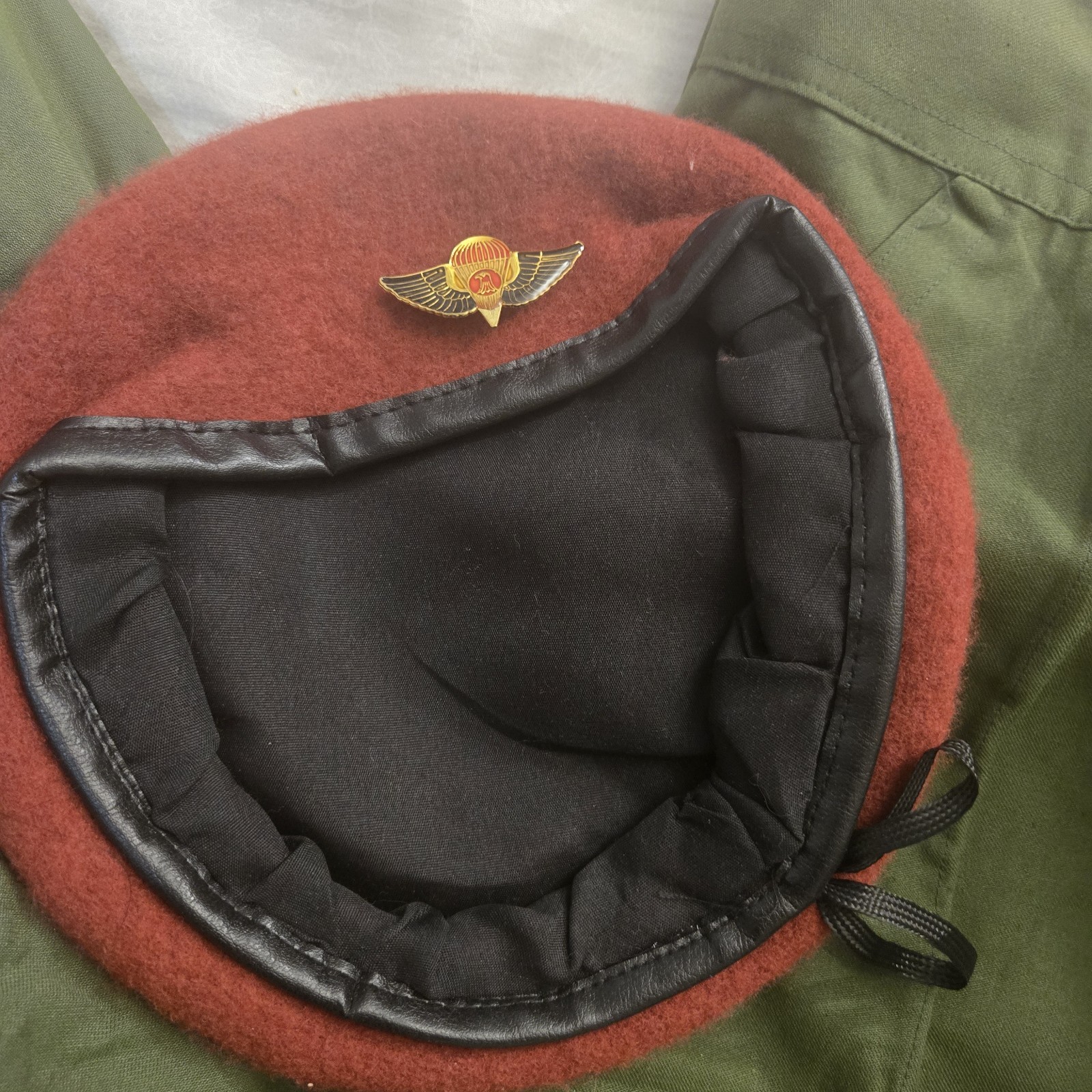 Original Desert Storm Iraqi Republican Guard Paratrooper Uniform