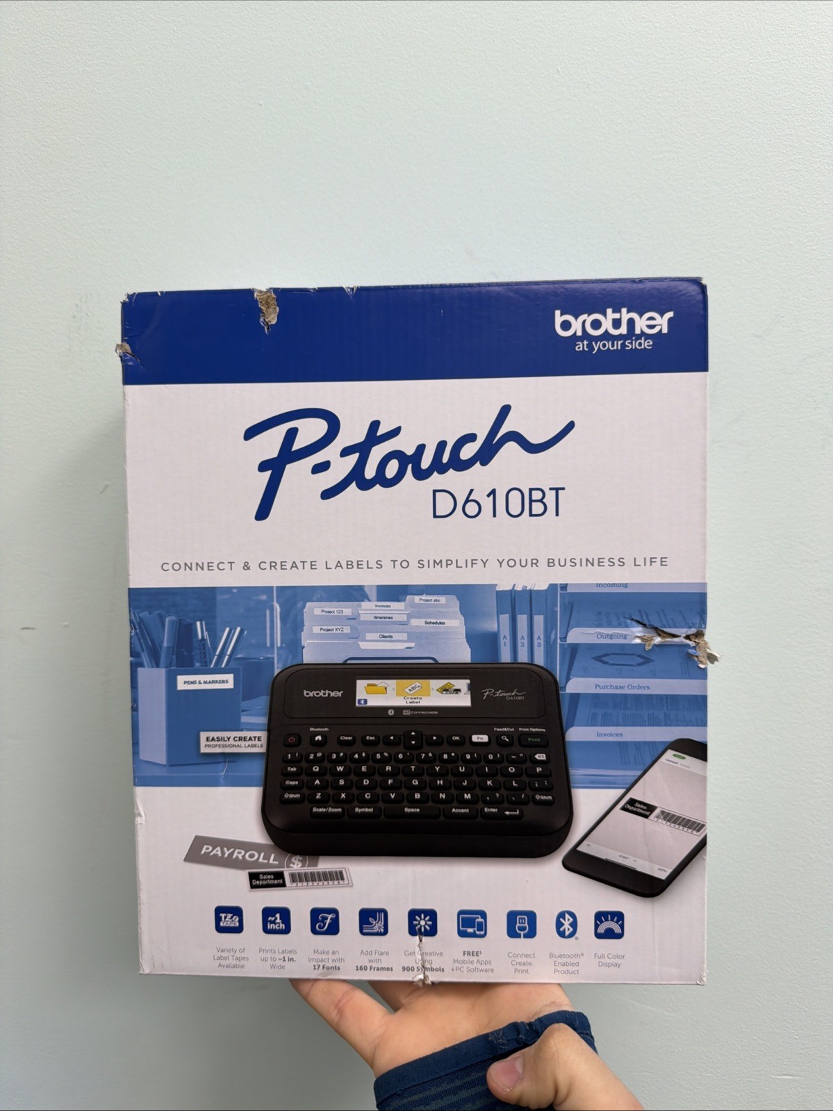 Brother P-Touch PTD610BT 10.2" x 4.8"x 12.6" 30 mm/s Print Speed Label Maker New