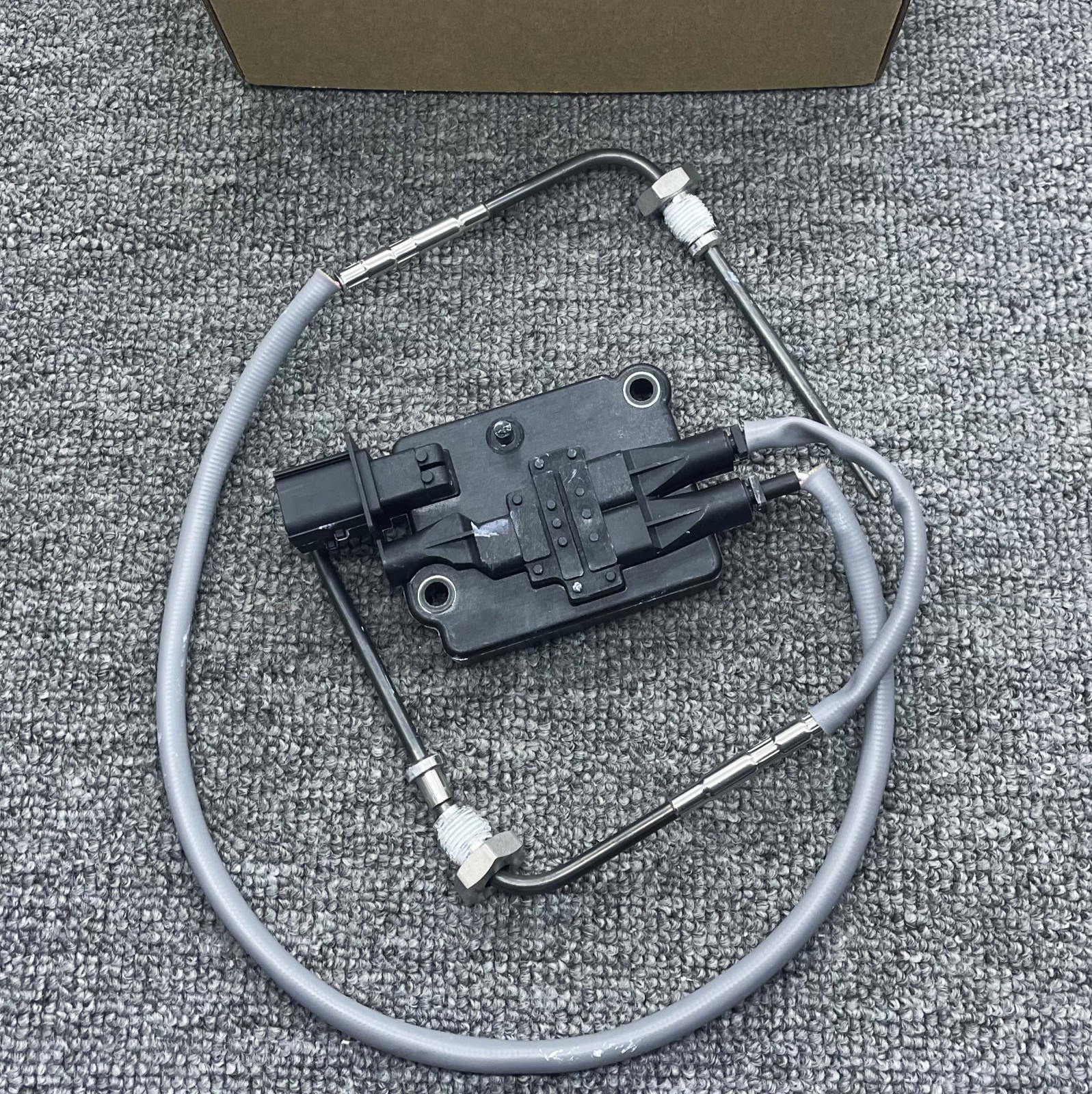 Rear Exhaust Gas Temperature Sensor Fits For Nissan TITAN XD 5.0L DIESEL 2016-19