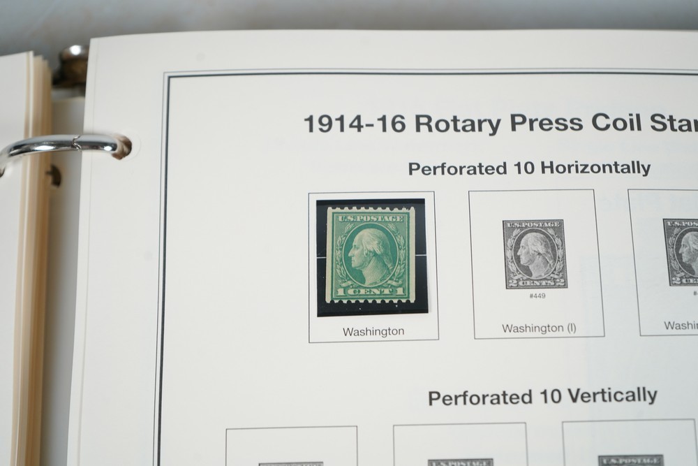 US 1890s-1980s COLLECTION OF 650+ STAMPS MINT & USED STORED IN MYSTIC ALBUM