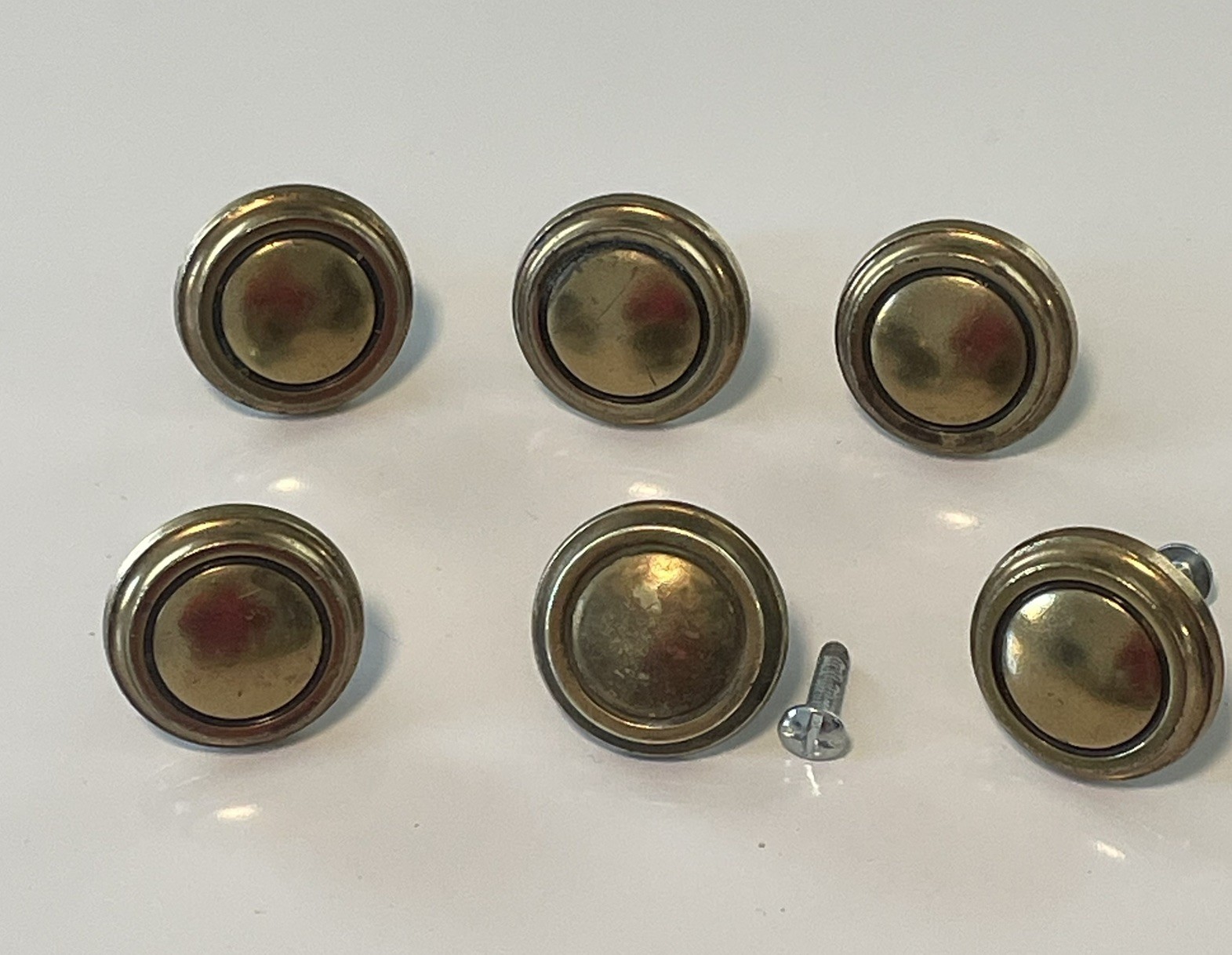Brass Bullseye Knobs (screws Included) Drawer Cabinet Hardware 6 Vintage