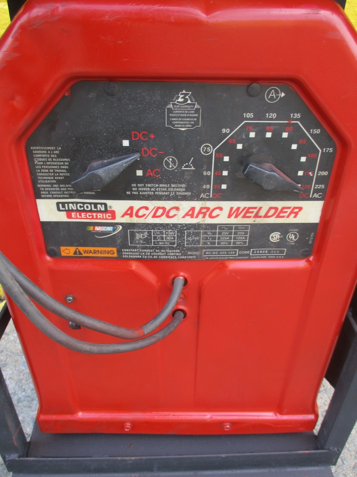 LINCOLN AC/DC 225 ARC WELDER on CART w/25ft of CABLES