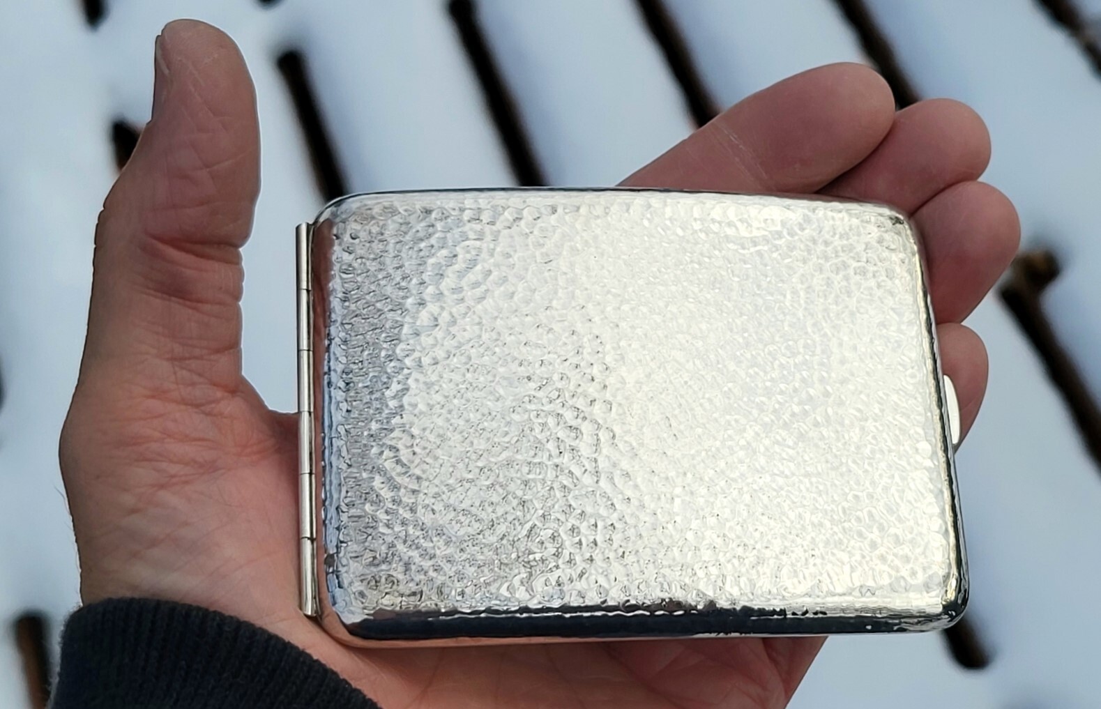 FINE LRG c. 1965 Japanese Hammered Sterling+ Silver Curved Smokes Case 3.56 ozt