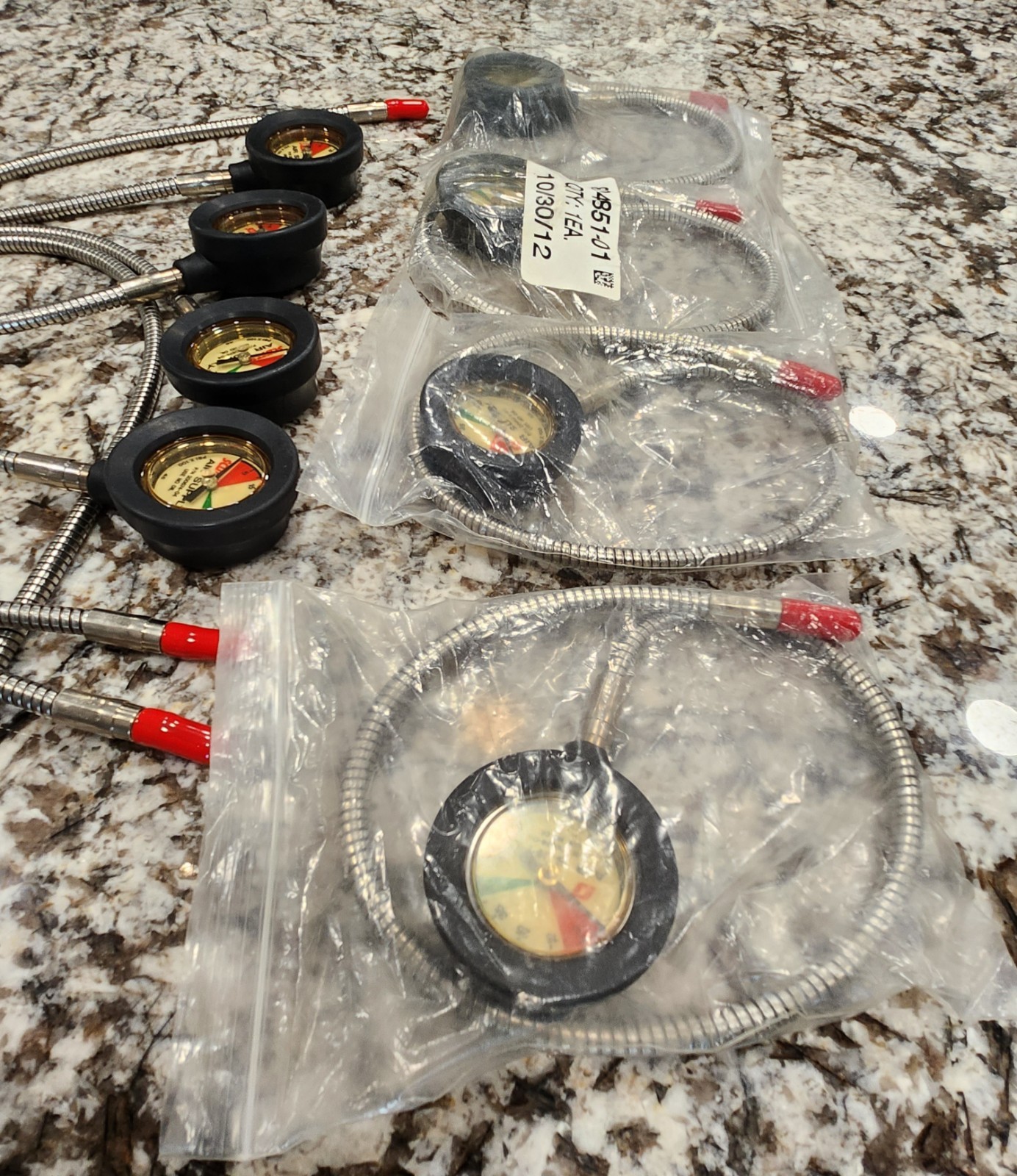 New Old Stock Scott 4500 Pressure gauge w/ 24" Line Assembly PN 804851-01 SCBA