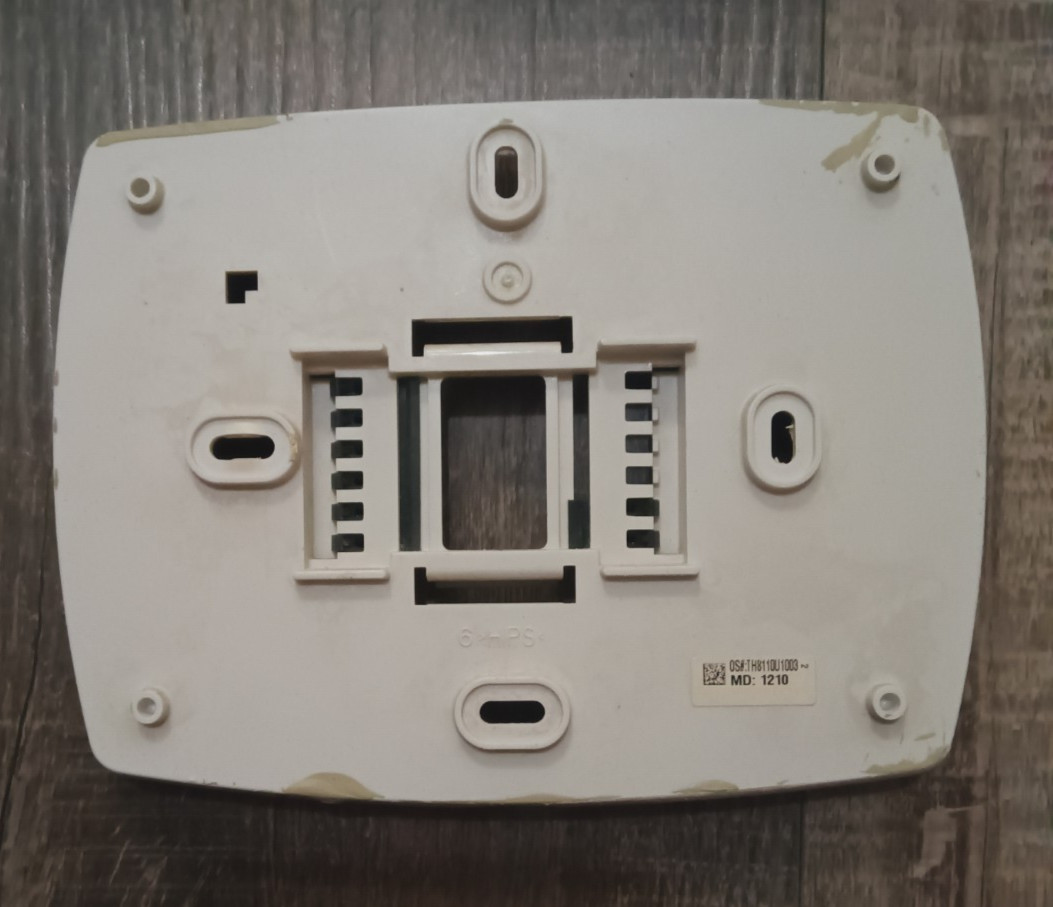 Honeywell TH8110U1003 VisionPro 8000 Touchscreen 7-Day Programmable Thermostat