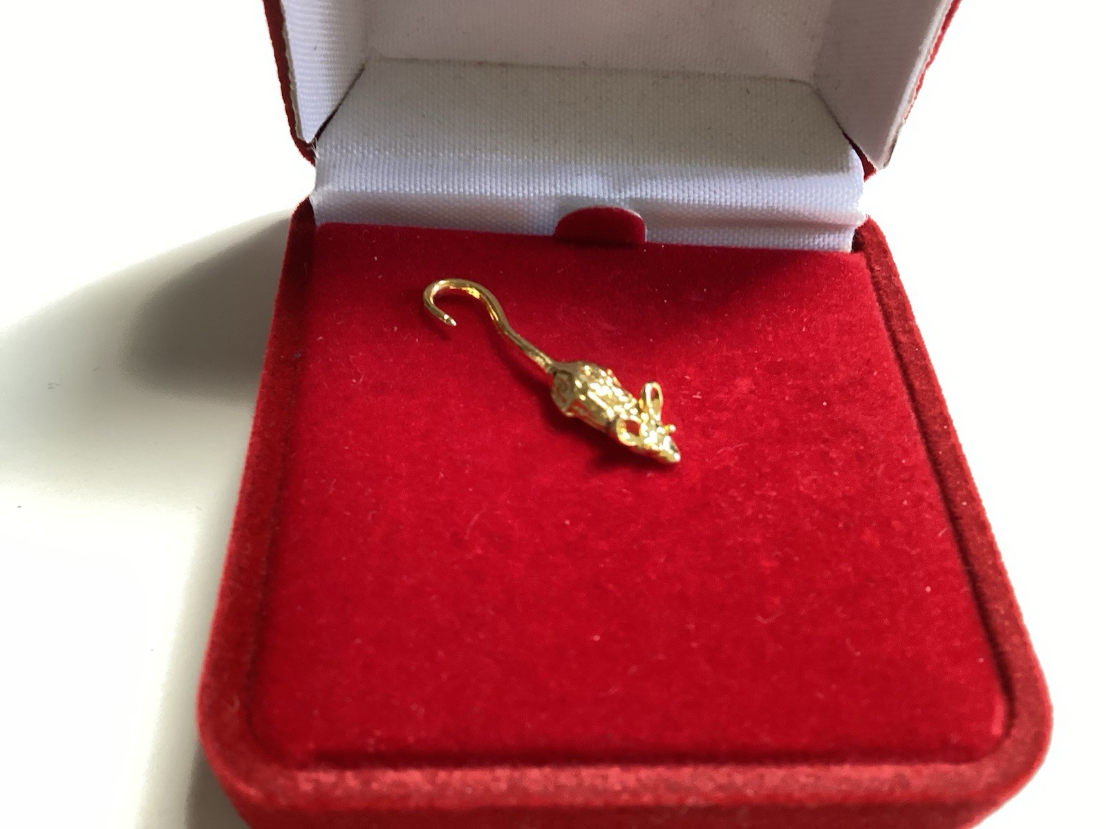 Tiny Bright Gold Tone Long Tail Mouse Pin Tie Tack 1” Vintage Free Shipping