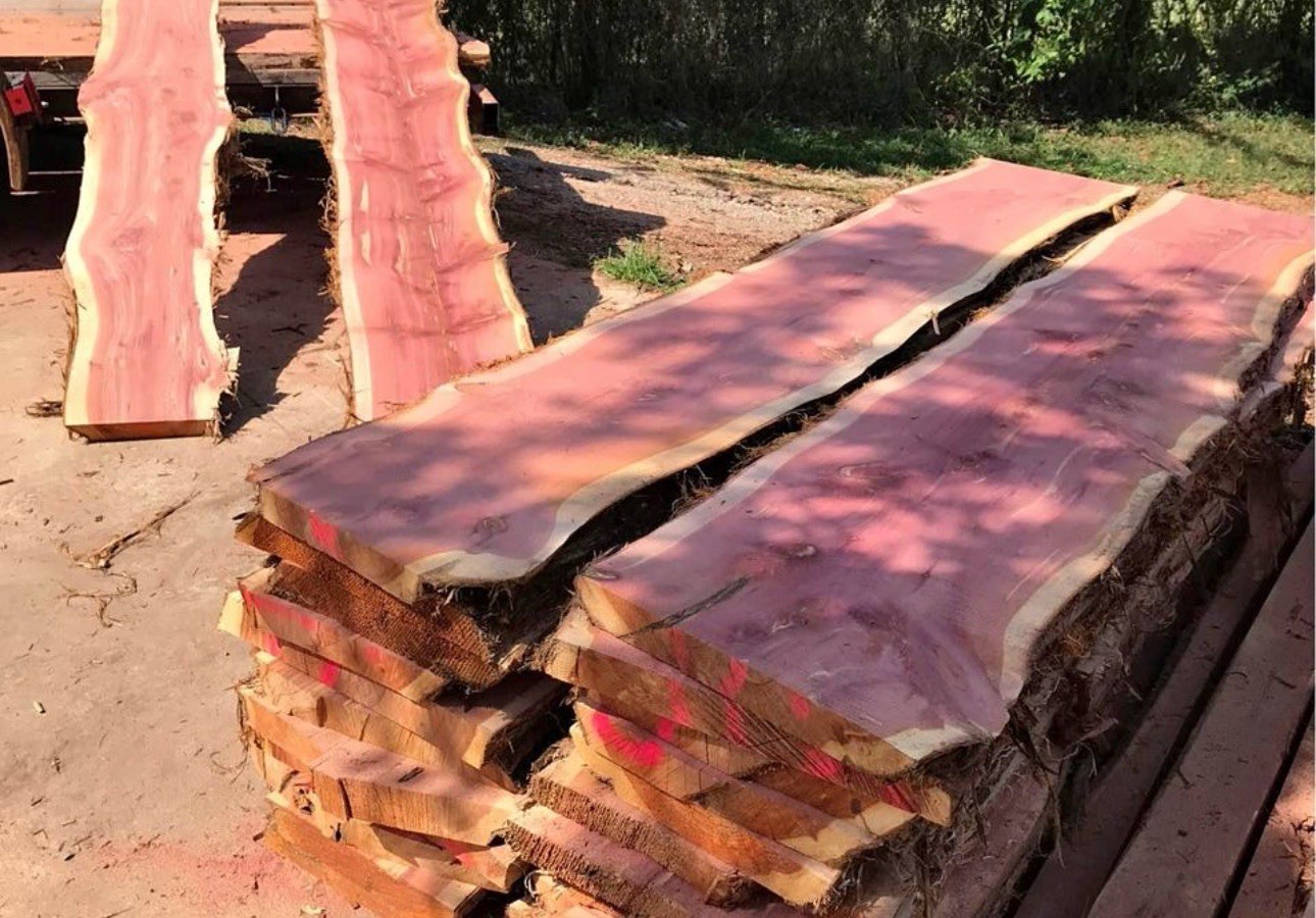 🔥 Stunning Live Edge Eastern Red Cedar – Kiln-Dried & Ready to Go!