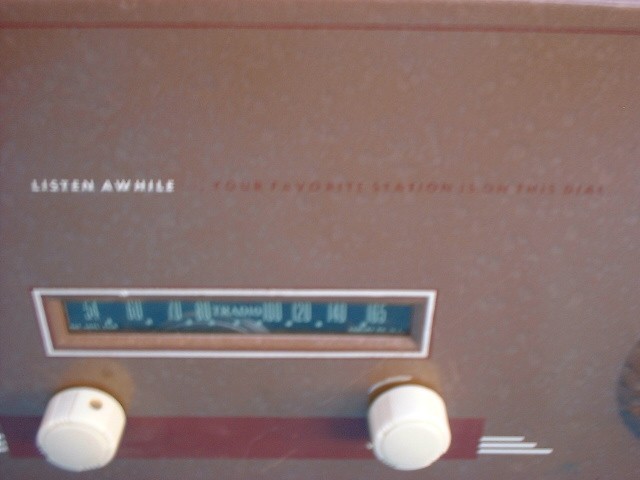 TRADIO COIN OPERATED HOTEL TUBE RADIO 2 hour 25-cents Untested Parts/Repair