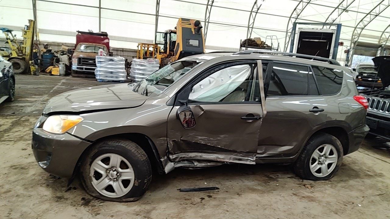 RAV 4 2010 Glove Box 7016339