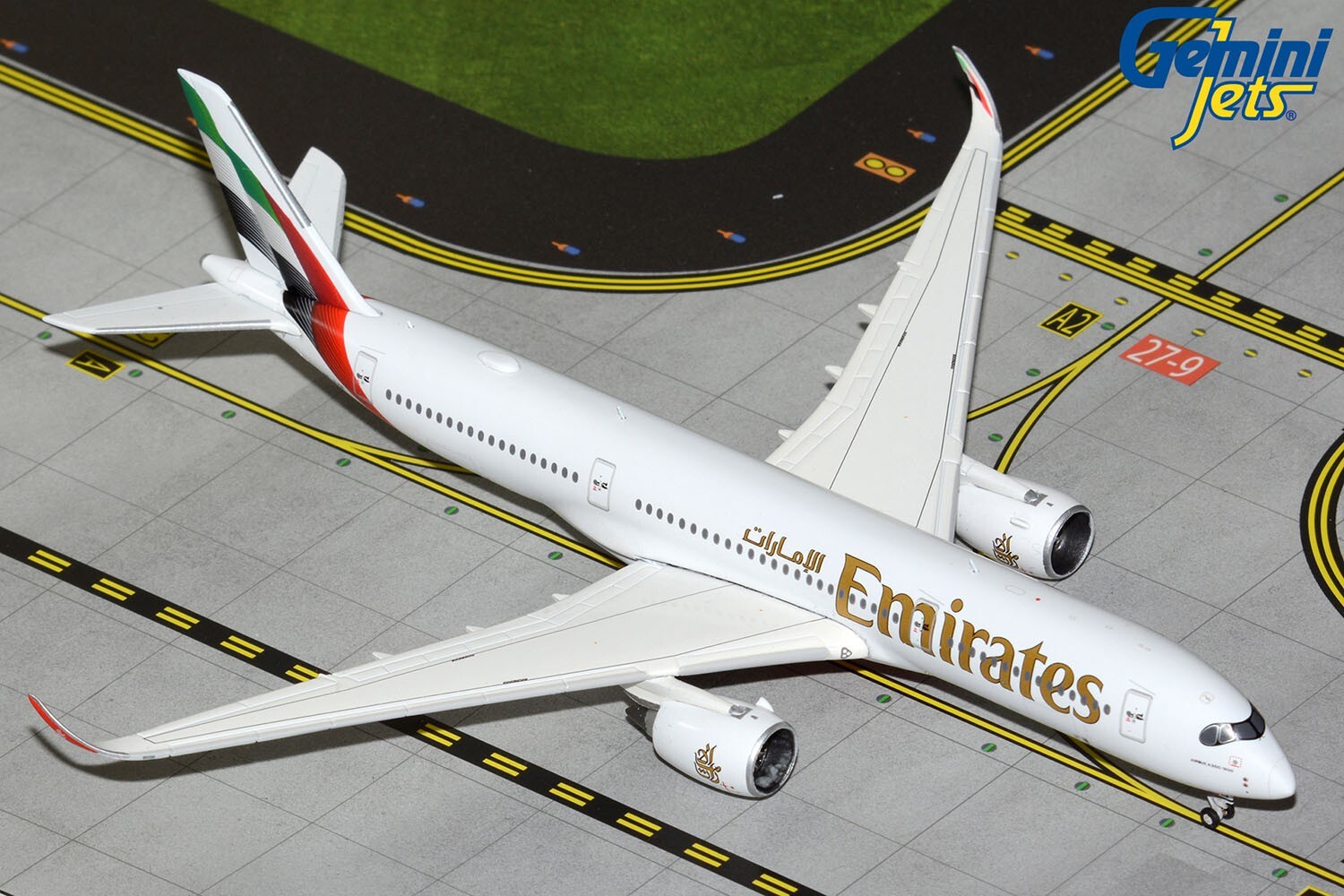 Emirates Airbus A350-900 A6-EXB GJUAE2330 Gemini Jets Scale 1:400 IN STOCK