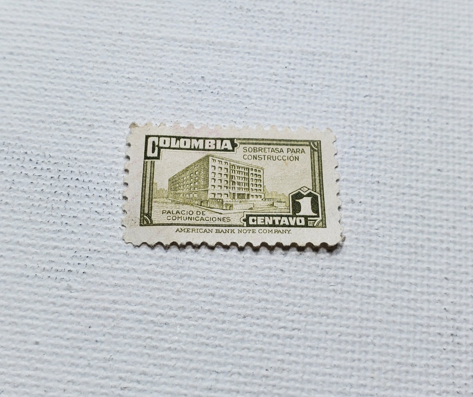 Colombia Sobretasa Para Construccion 1 Centavo Postage Stamp  04/115