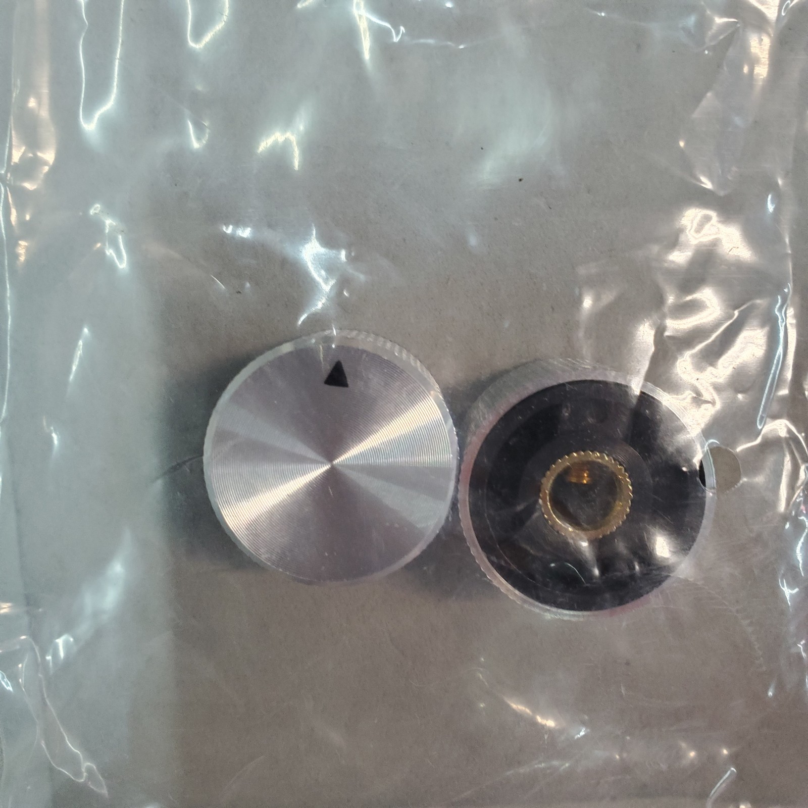 RadioShack Silver Knurled Knobs - Brand New 2740424