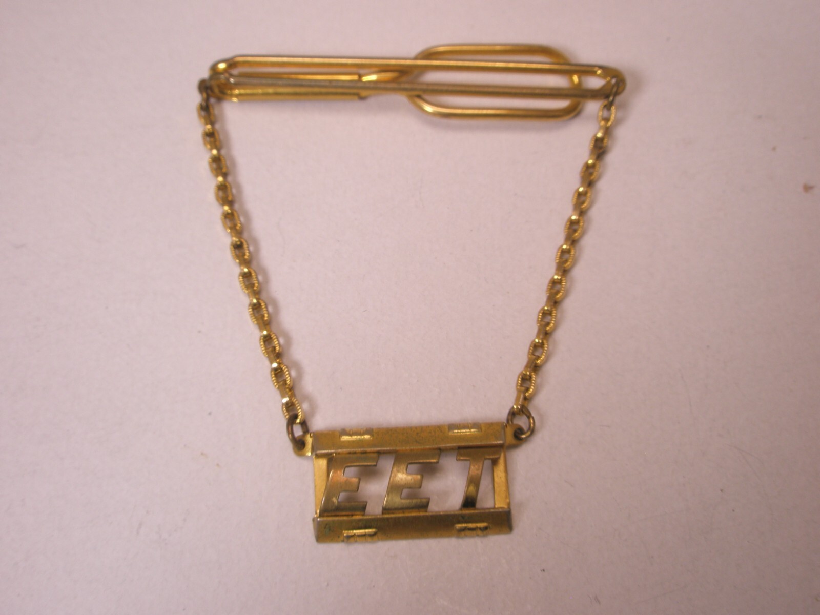 EET Monogram Initial Letter Vintage SWANK Pendant Chain Tie Bar Clip