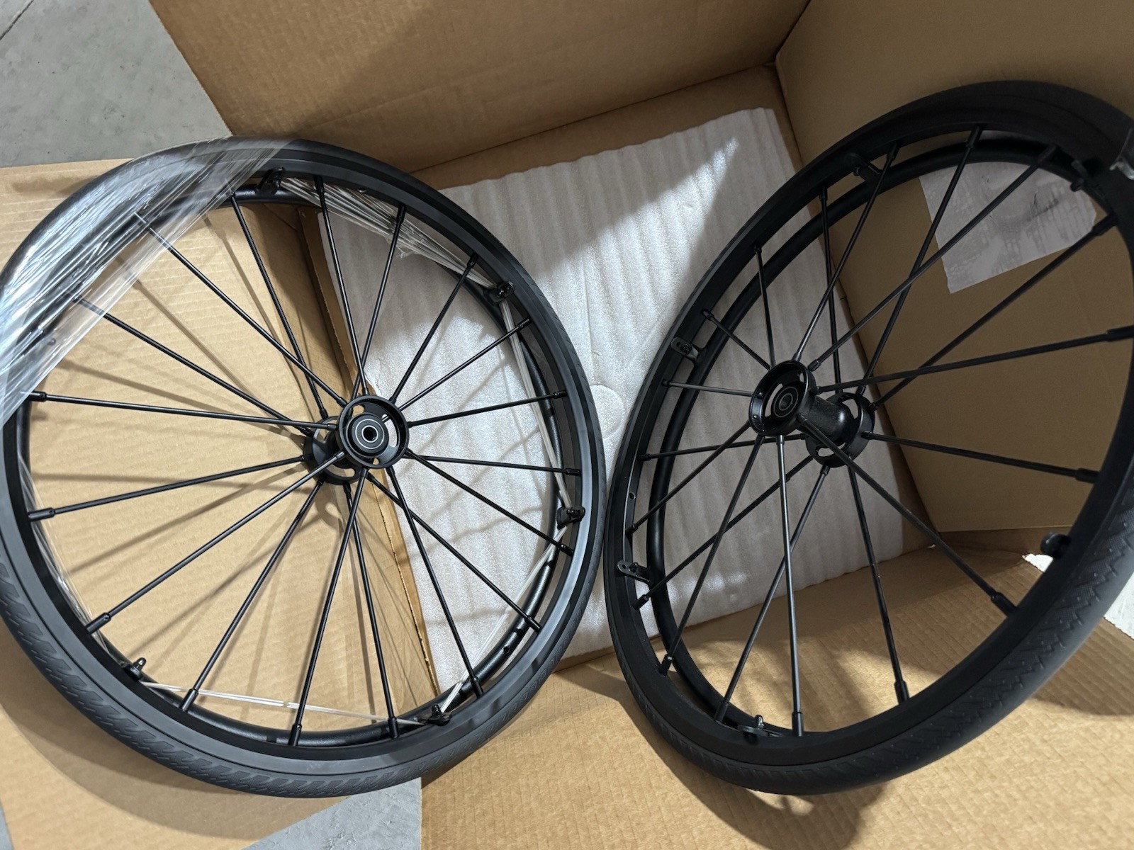 25” (559) Primo 18 Spoke Wheelchair Wheels Solid Polyurethane Tires No Markings