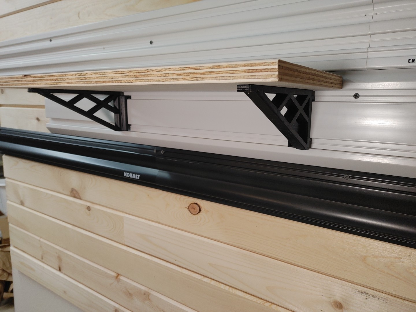 Shelf Bracket For Gladiator GearTrack- Large