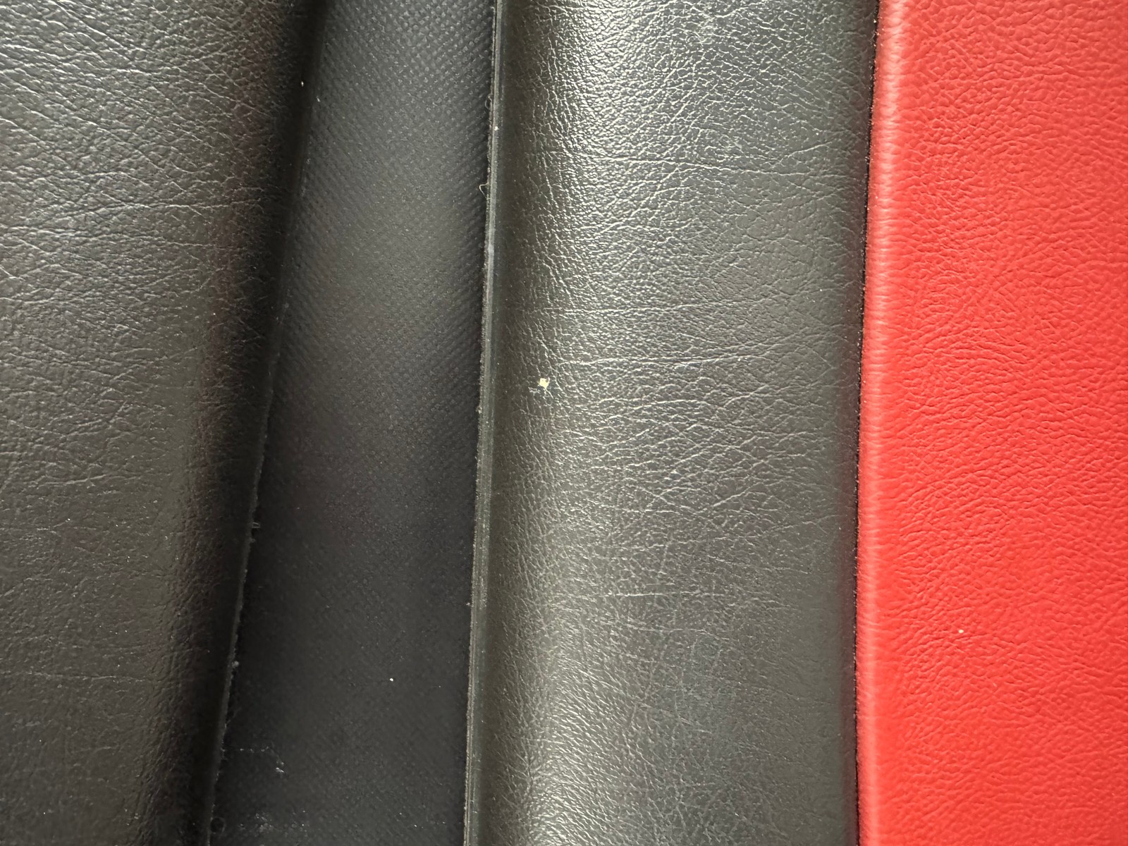 04-06 PONTIAC GTO 40TH ANNIVERSARY BLK AND RED DOOR PANEL SET LH AND RH #L414