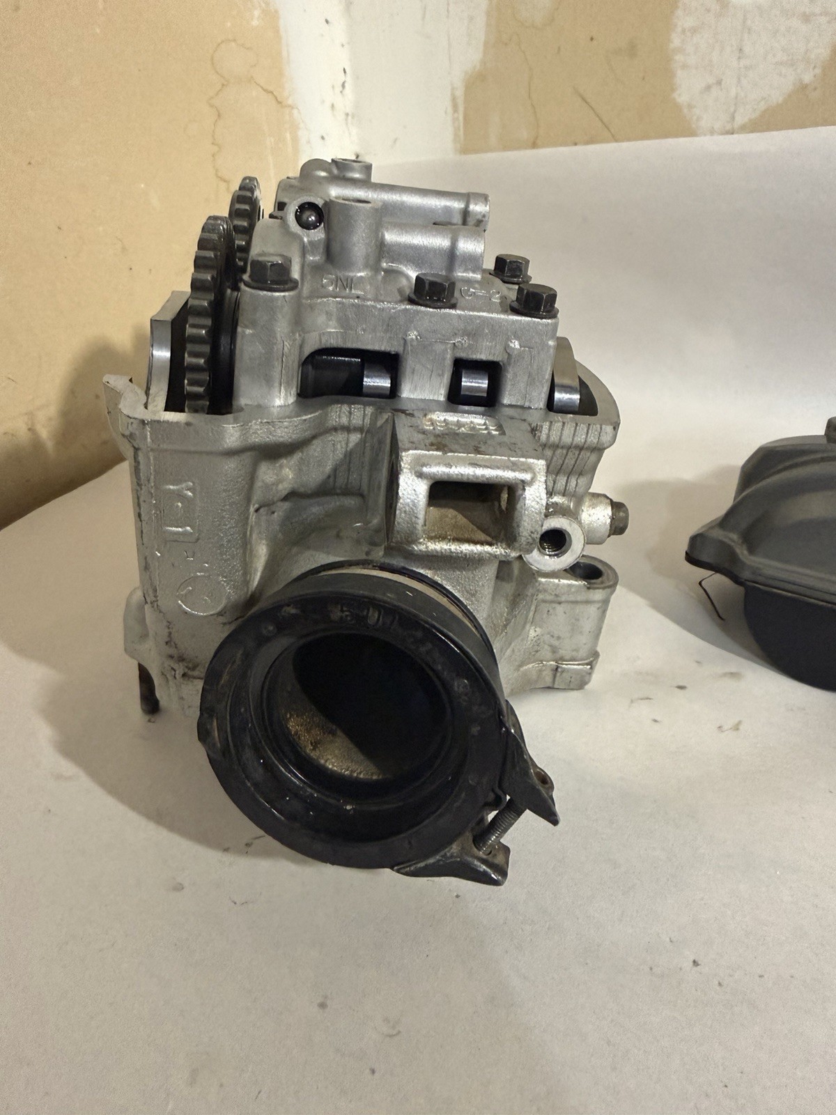 **2003-2006 YAMAHA YZ250F CYLINDER HEAD CAMS CAM TOWERS VALVE COVER COMPLETE OEM