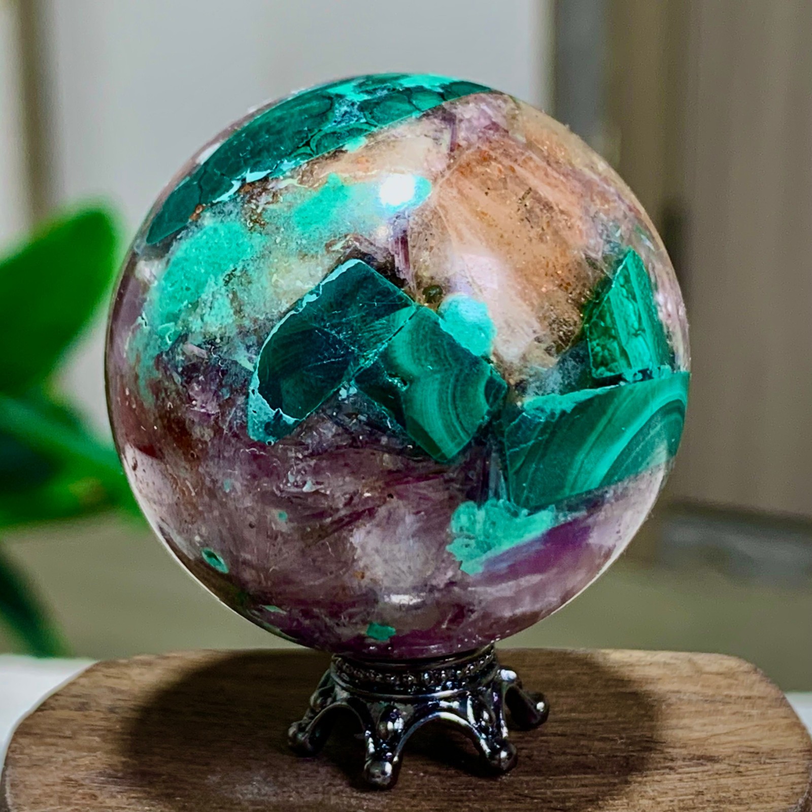 80G Newly discovered rare malachite purple mica symbiotic sphere restoration