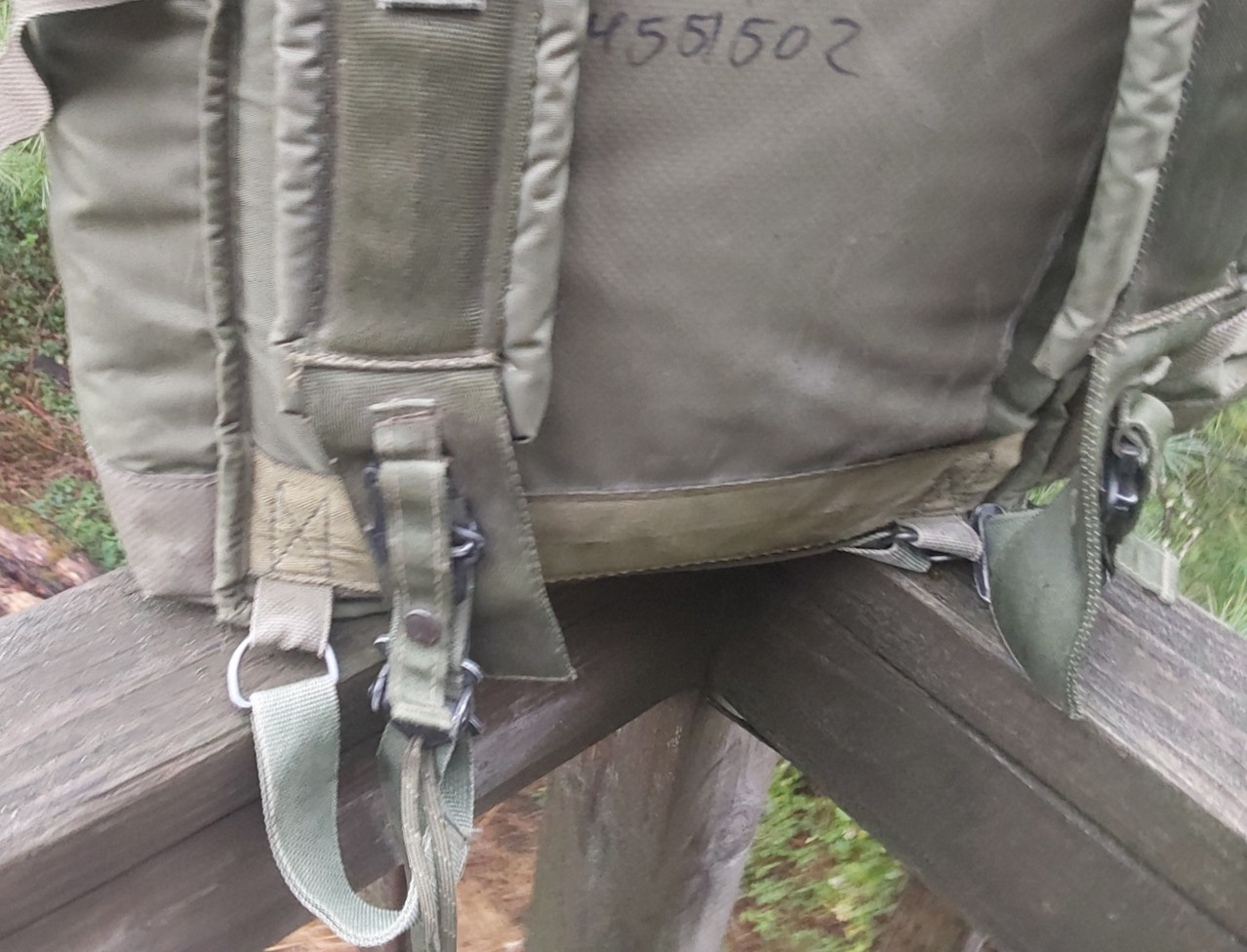 US Military Harris Falcon II Ranger Radio Pack PRC 150 - OD - VGC