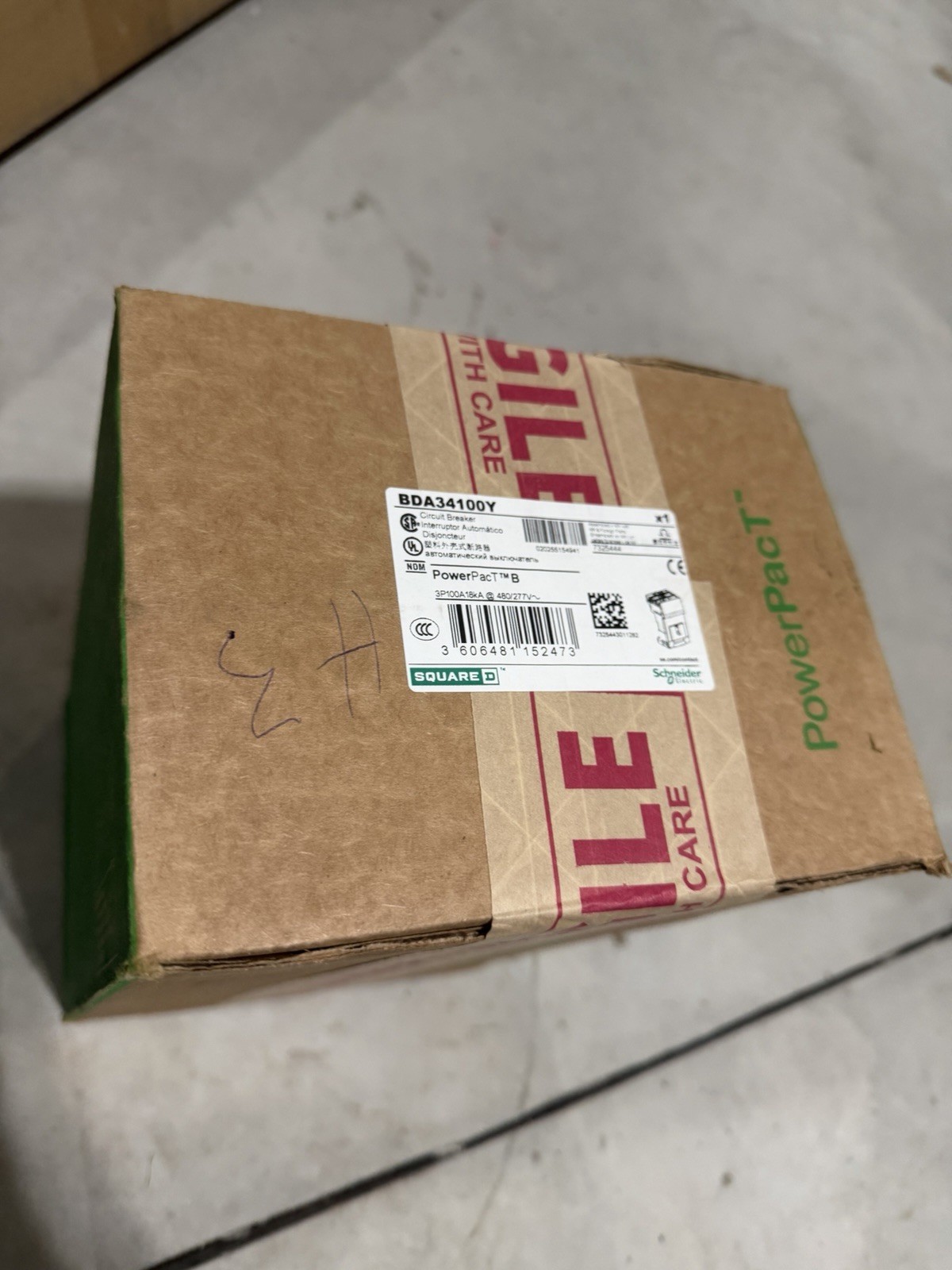 Schneider Electric PowerPact B Circuit Breaker 100A 3P  BDA34100Y