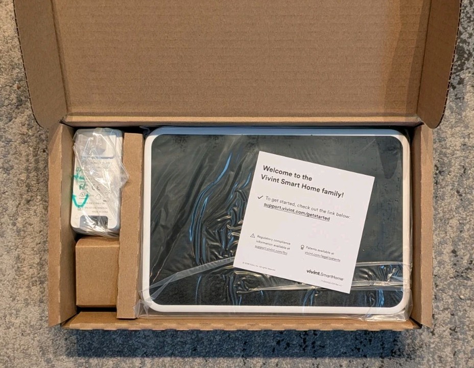 New Vivint Smart Home Sky Control Panel Smart Hub VS-SH2000-C00