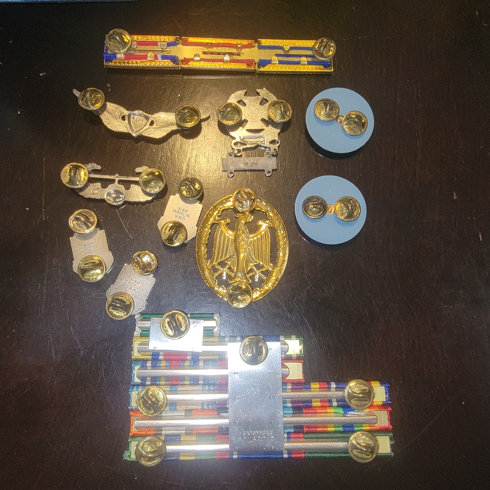 Vintage / Modern Mixed Lot US Military Pins and Ribbons Used Condition