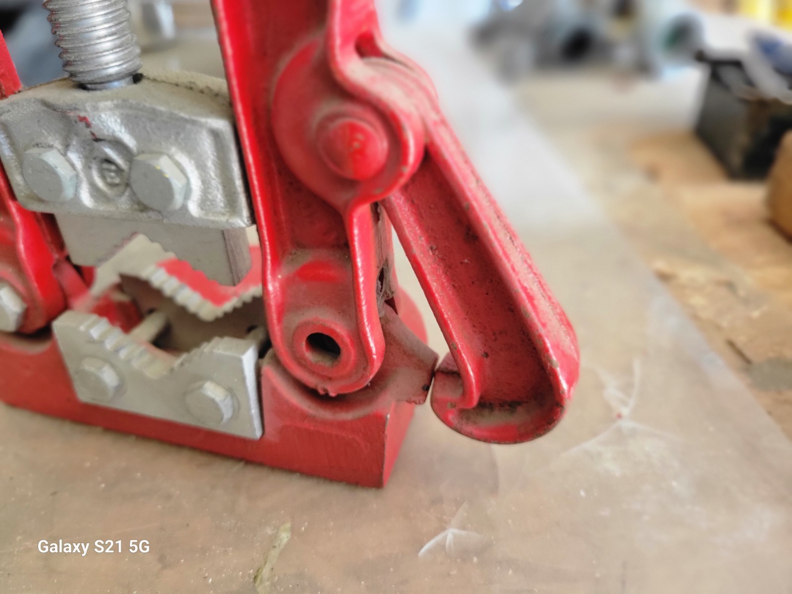 SEARS ~ PIPE VISE ~ Vtg ~ No. 00H ~ 1/8"- 1.5" ~ Craftsman ~ Red