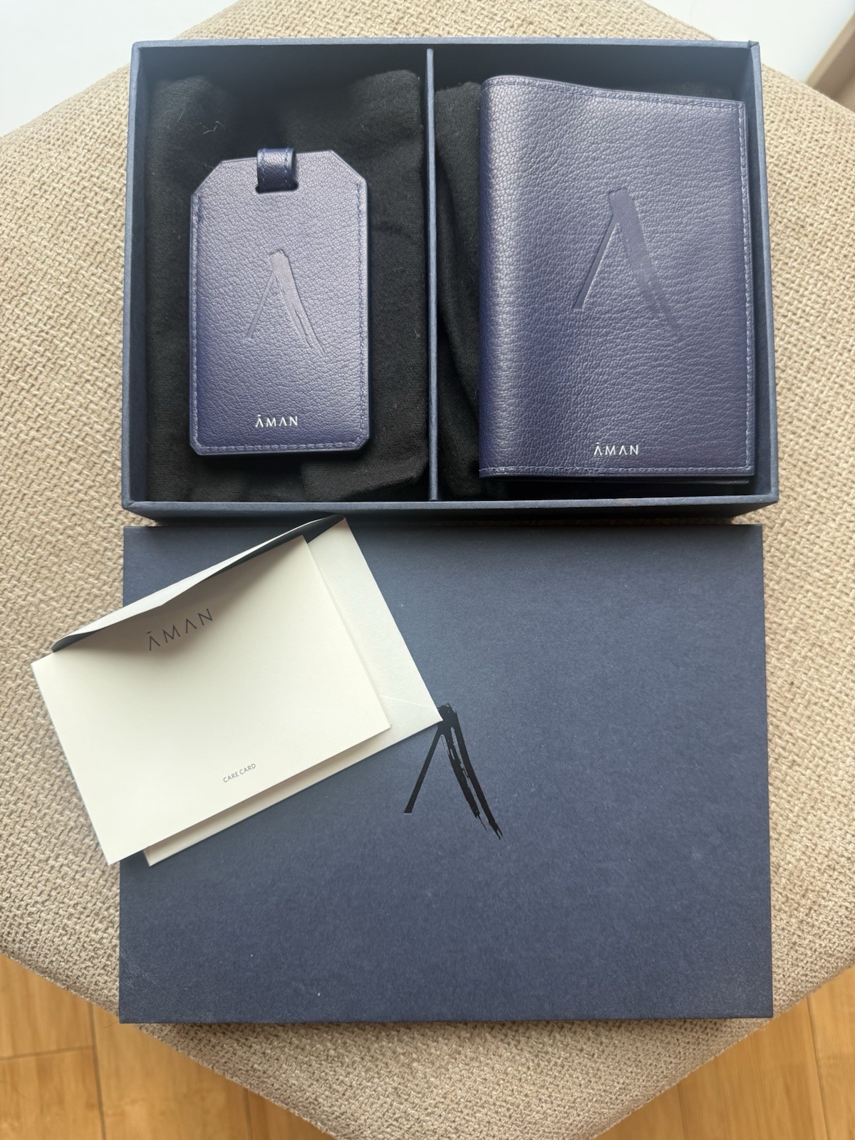 Aman Genuine Leather Luggage Tag & Passport Cover