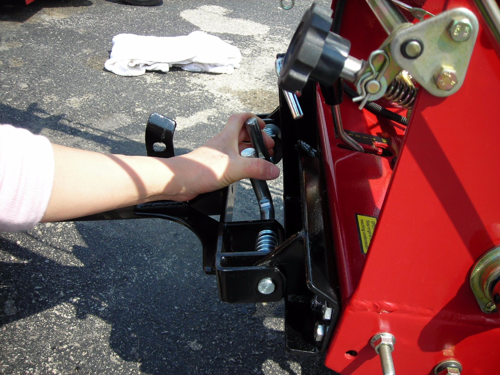 MS2006N One 1 Wheel Sulky for Walk Behind Mower Quick Release Scratch and Dent