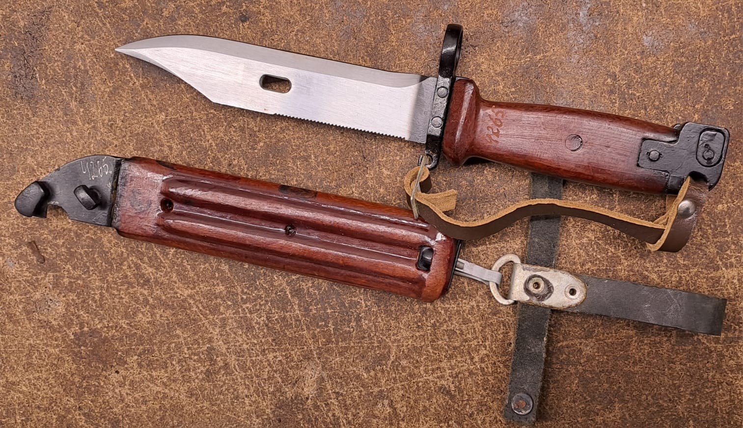 Soviet army 6h4 fixed blade knife. Izhevsk made one. Refurbished.